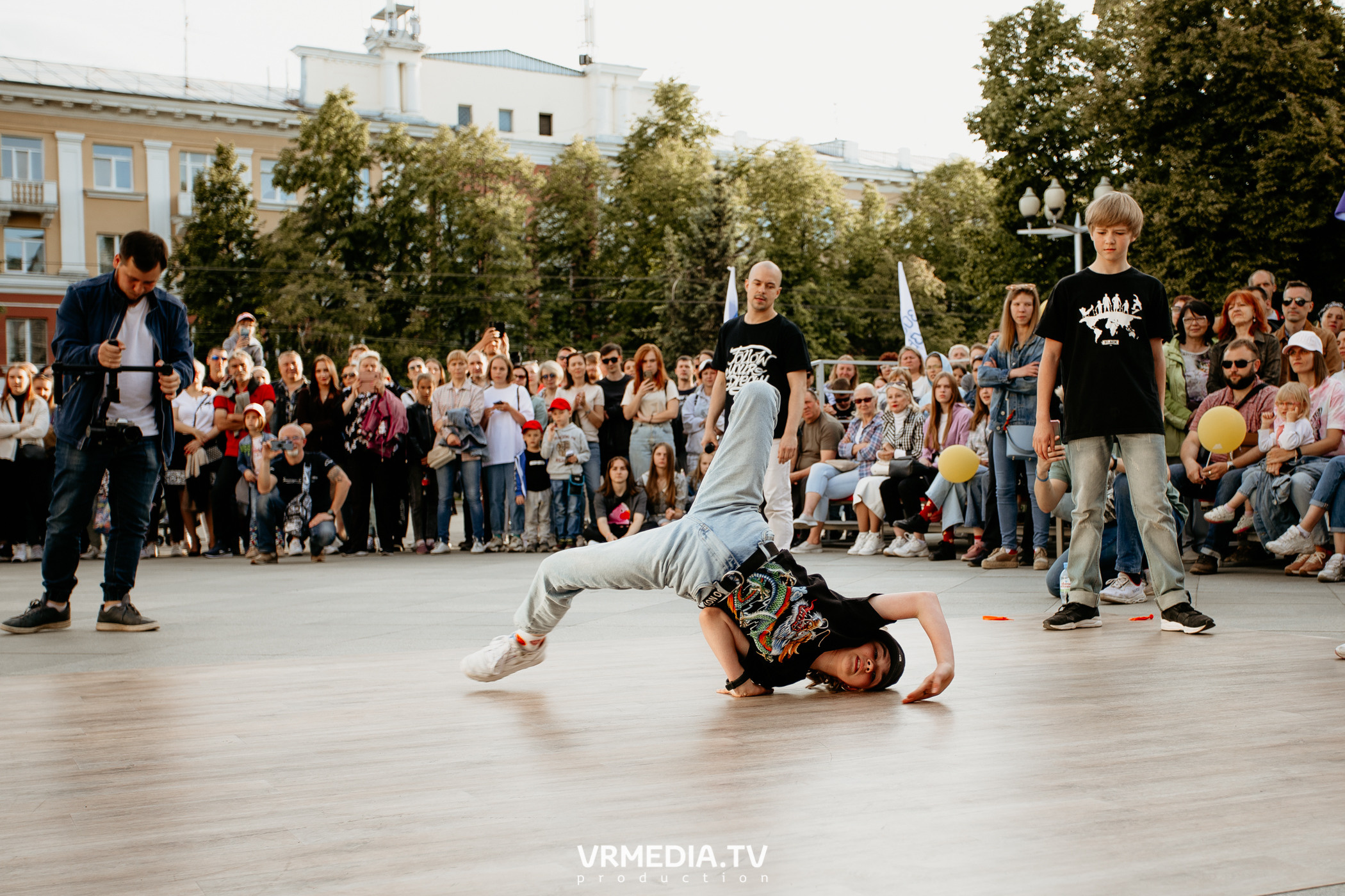 День города. День России