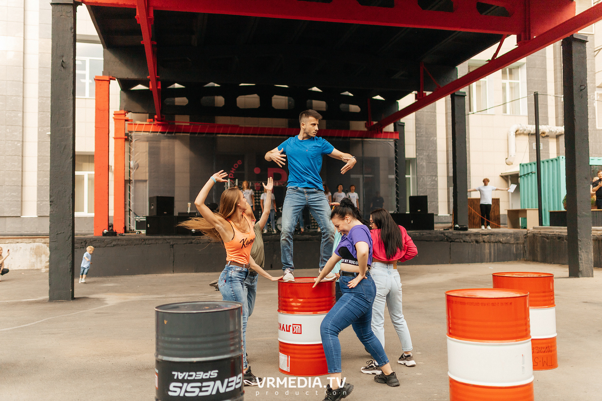 Открытие летнего сезона на арт-пространстве «Редакция»