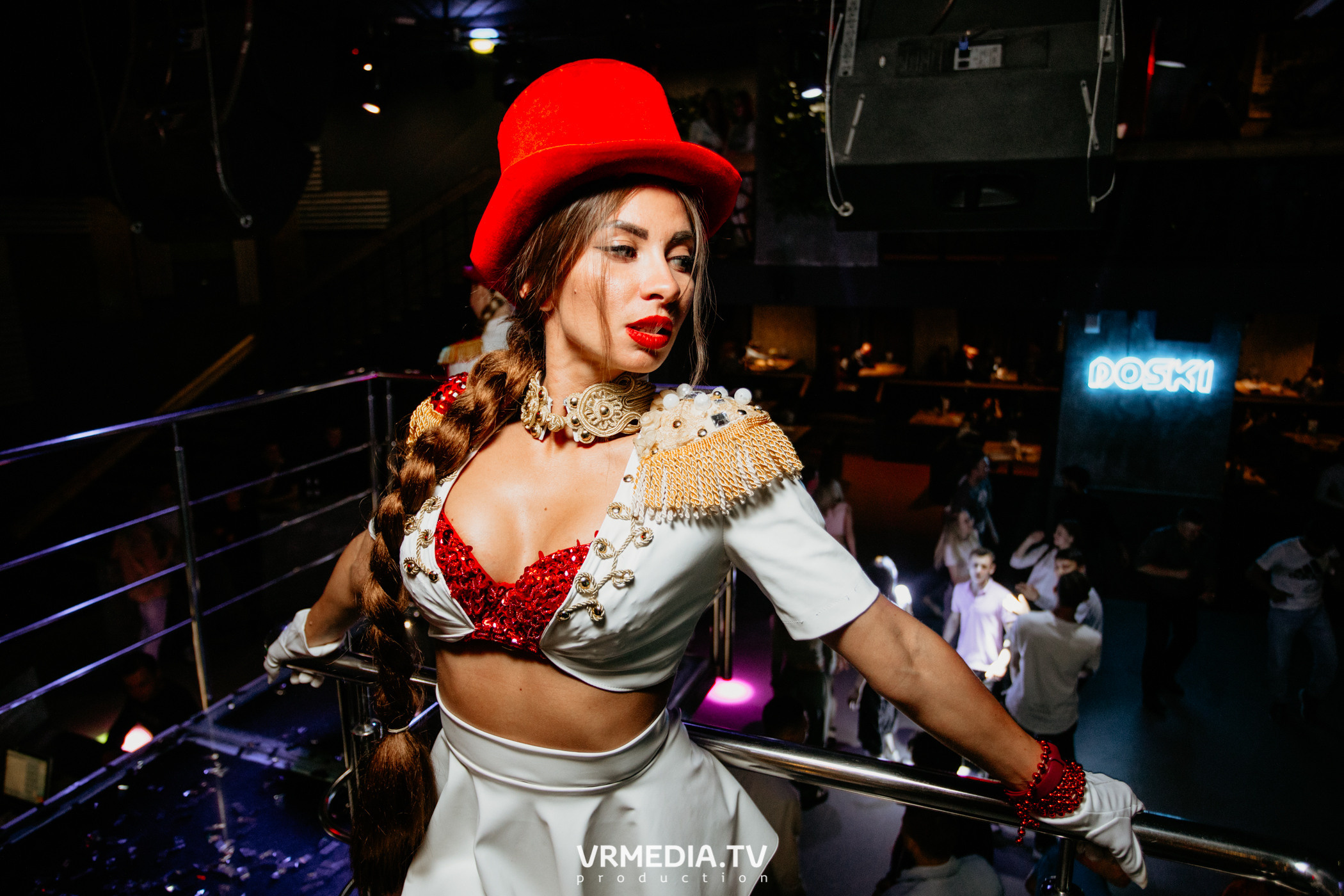 Выходные в баре «DOSKI»