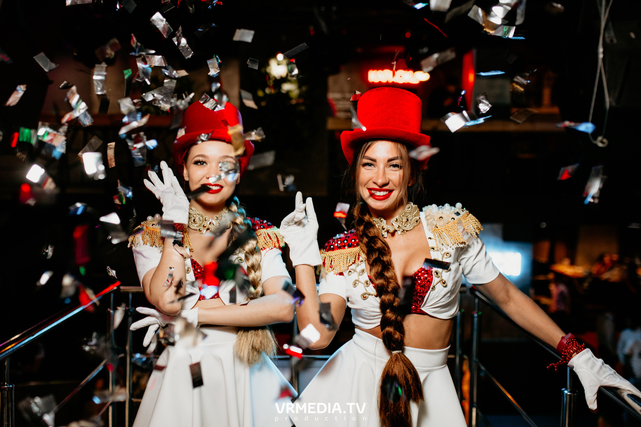 Выходные в баре «DOSKI»