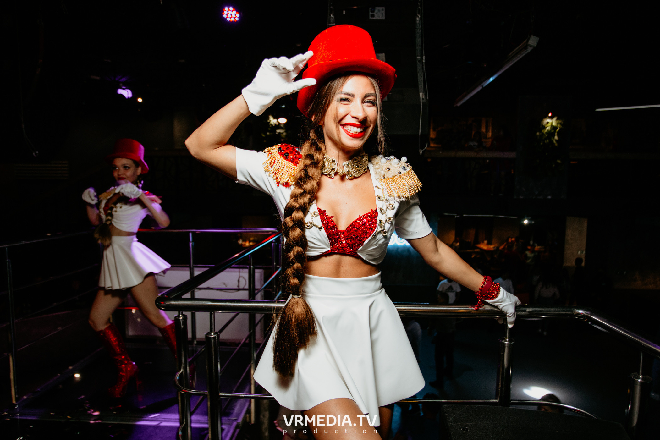 Выходные в баре «DOSKI»