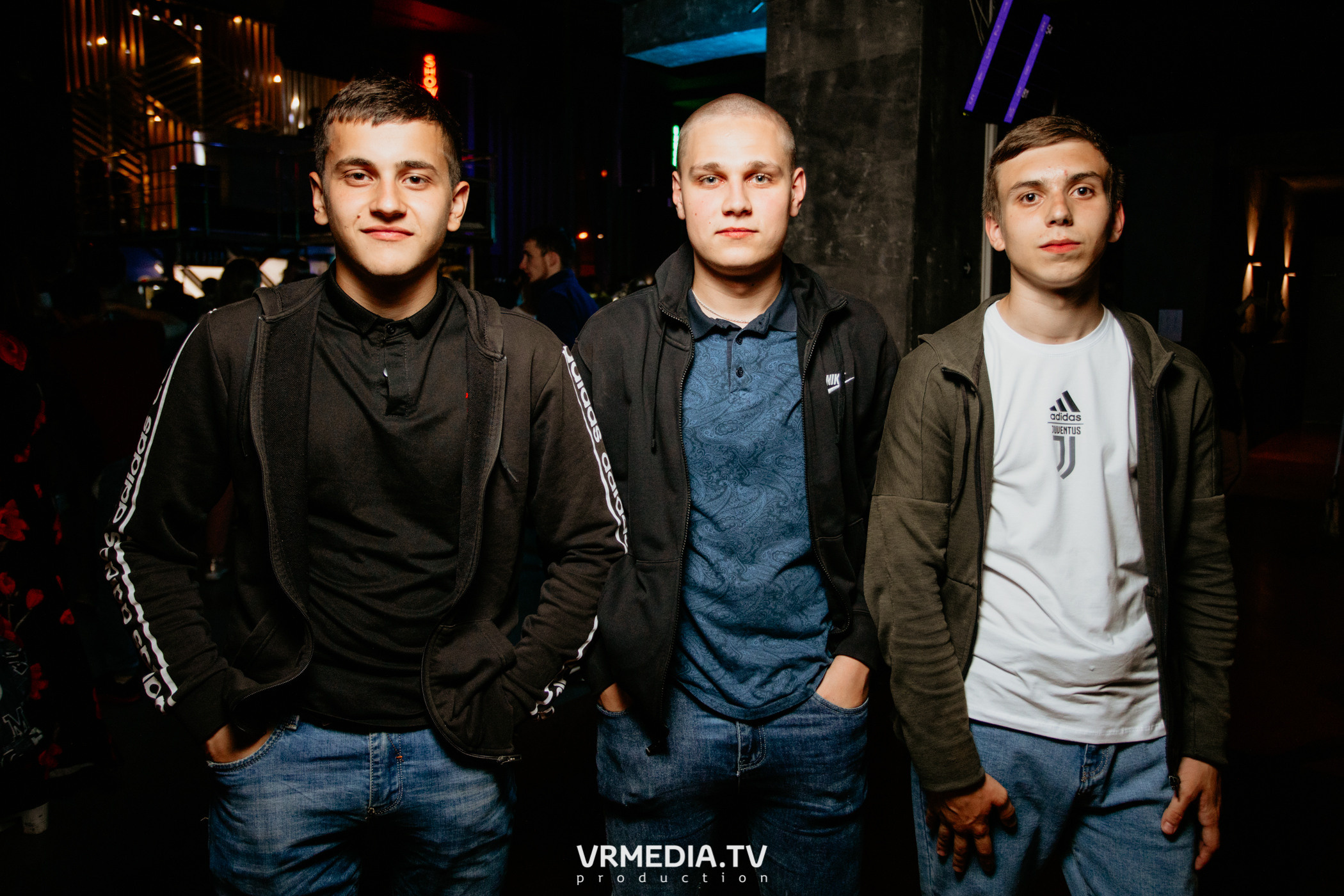 Выходные в баре «DOSKI»