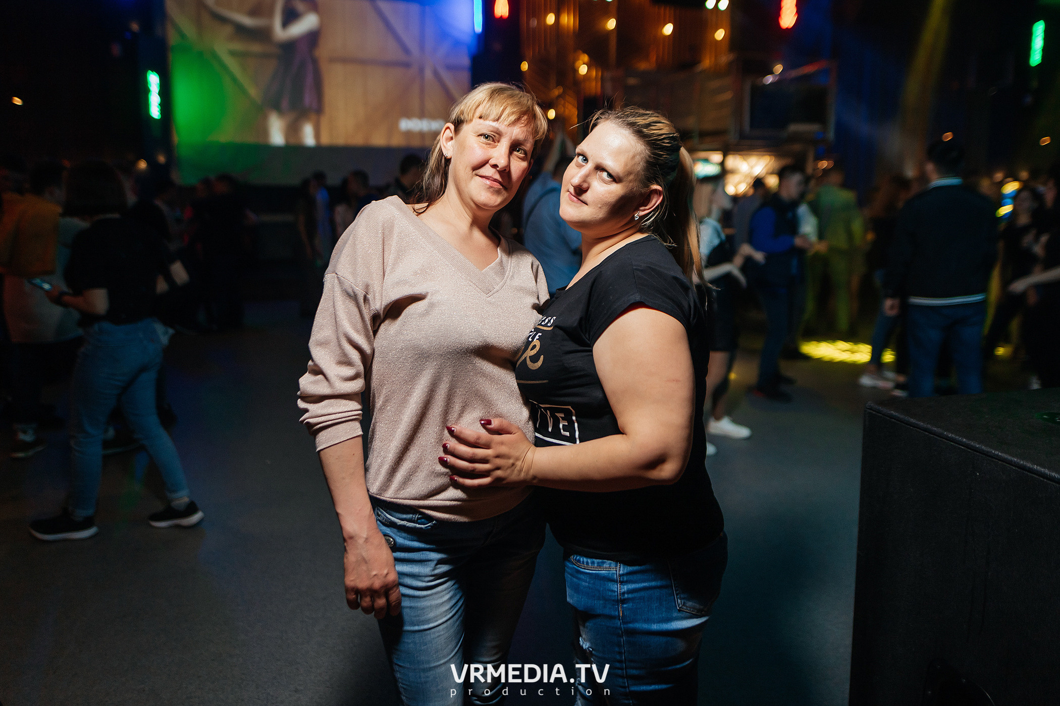 Выходные в баре «DOSKI»