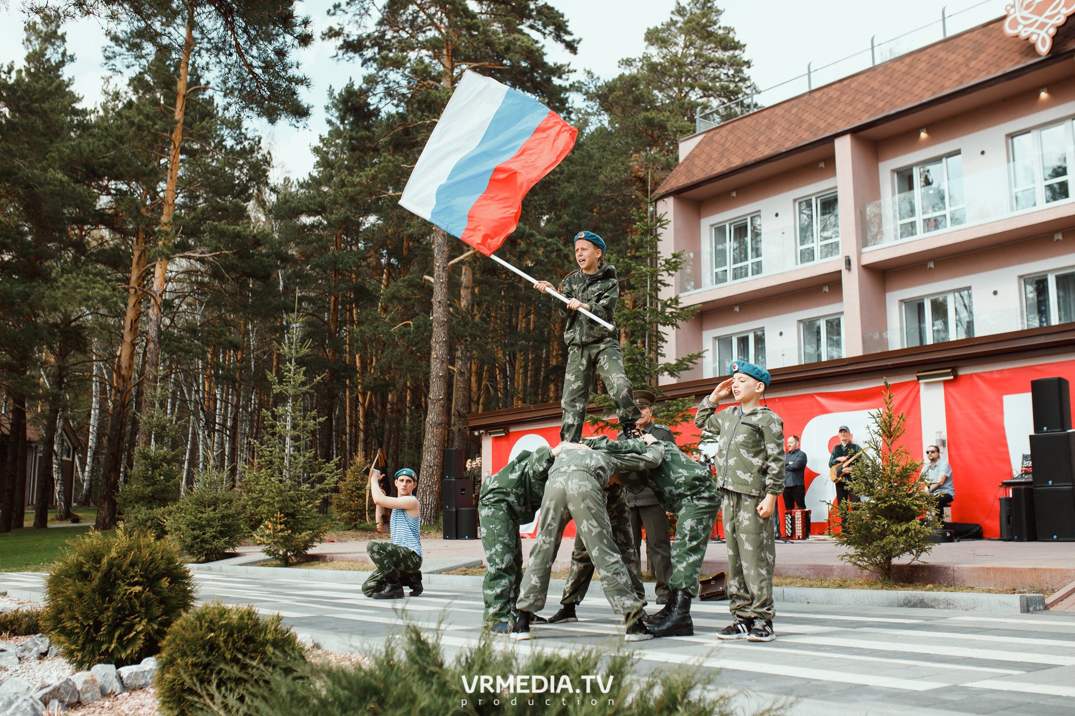 «День Победы» в эко-отеле «Лукоморье»