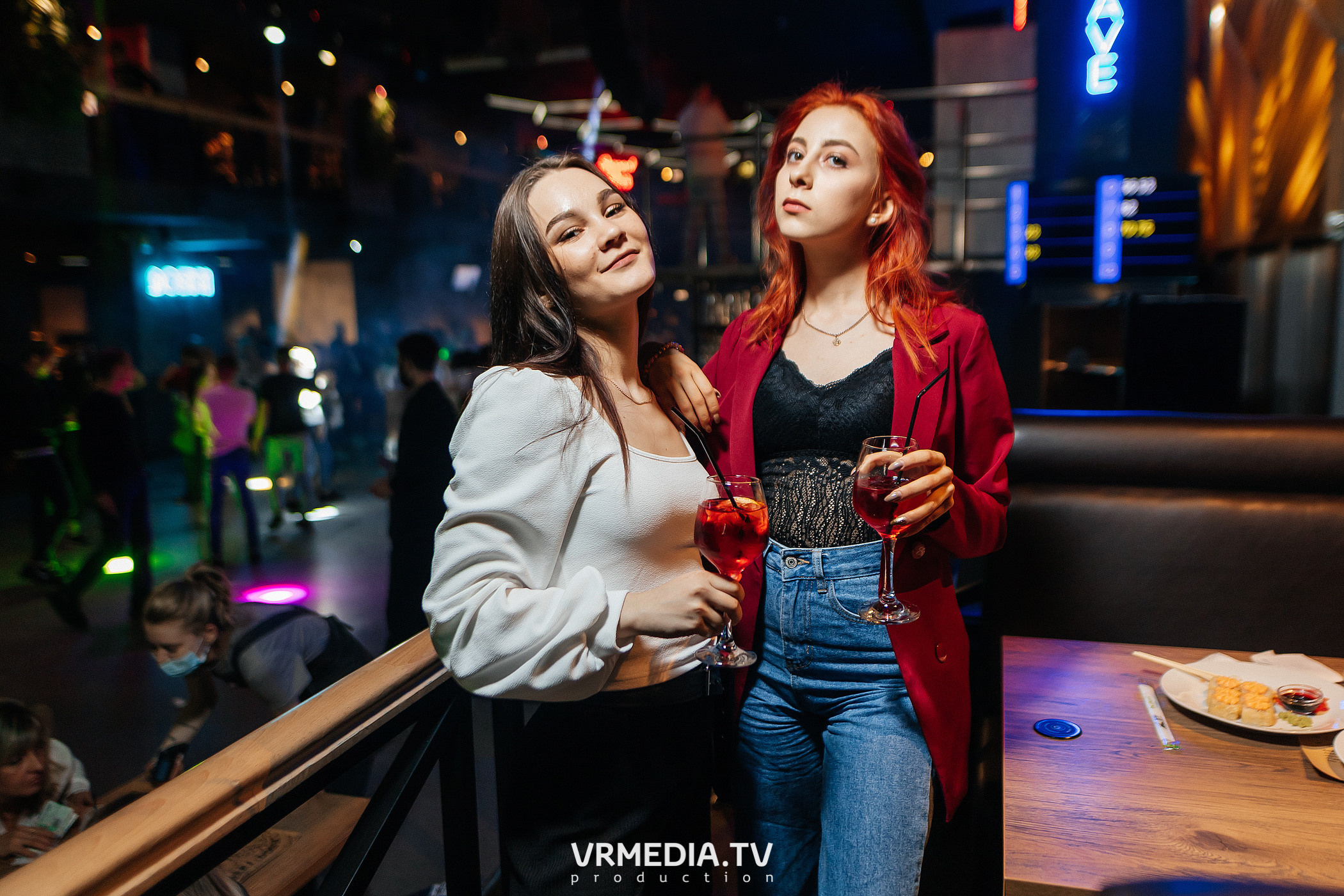 Выходные в баре «DOSKI»