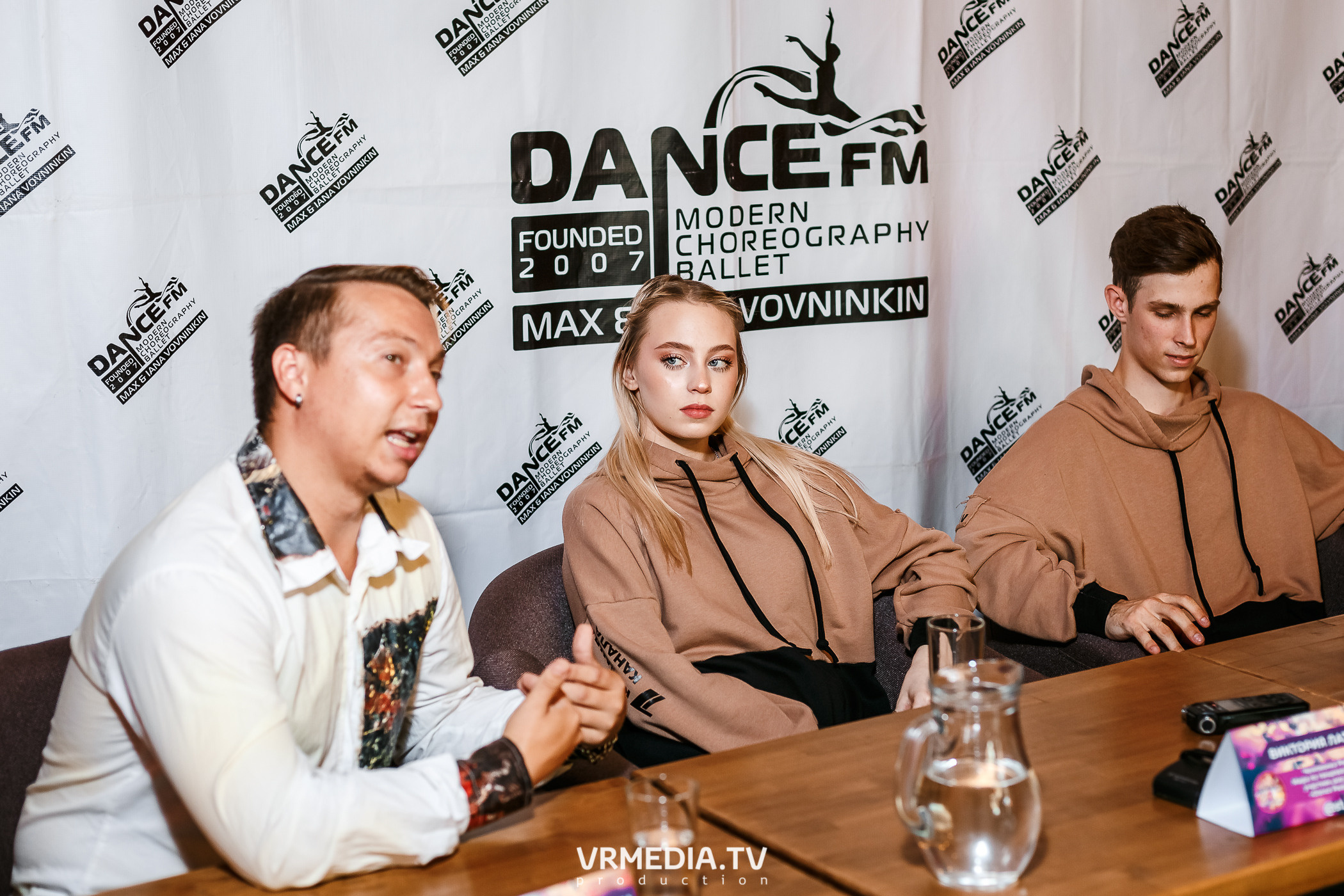 ПРЕСС-КОНФЕРЕНЦИЯ с участниками шоу 1 канала «Dance Революция» и руков