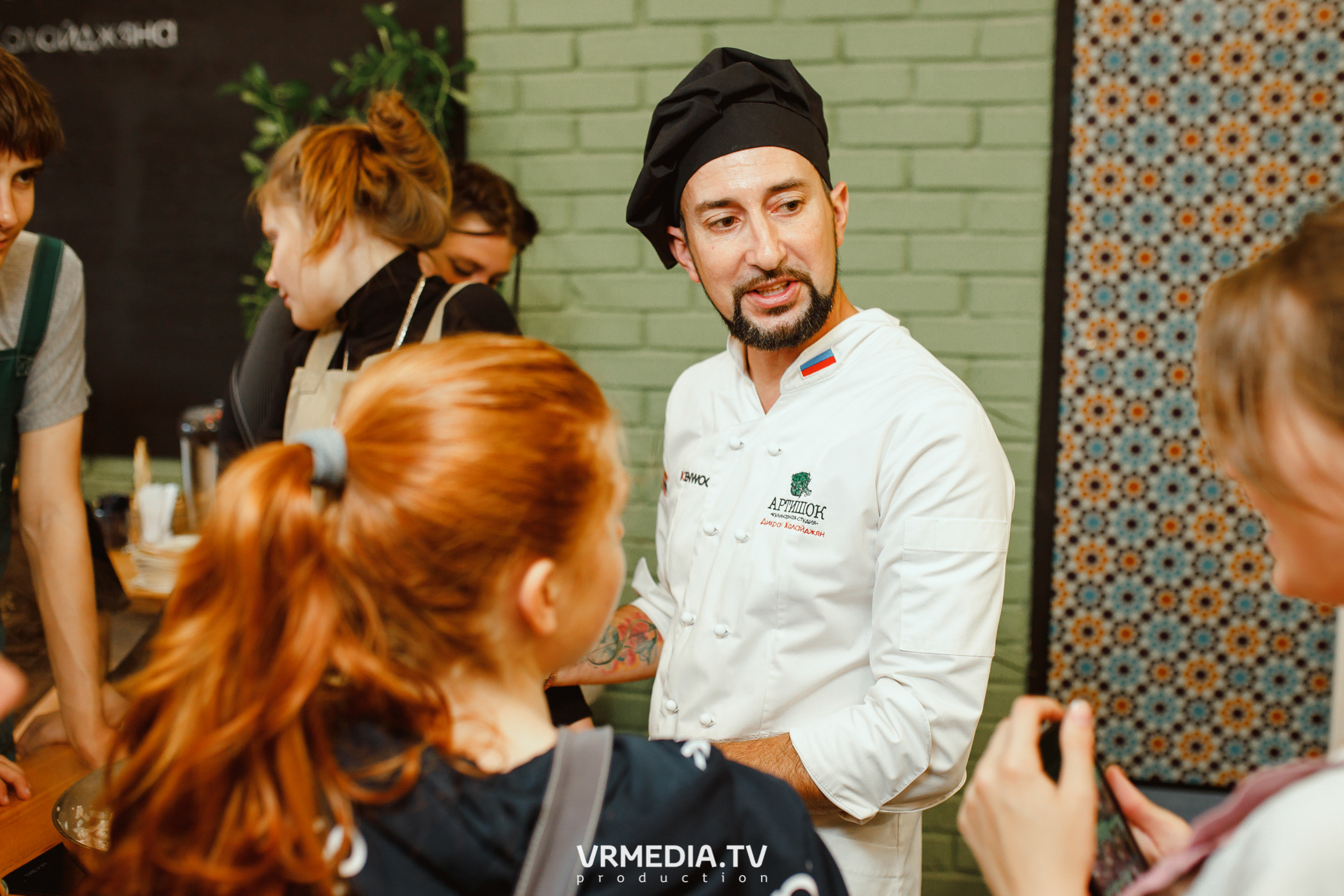 Выпускной 9 класс детского дома #105 в студии «Артишок»