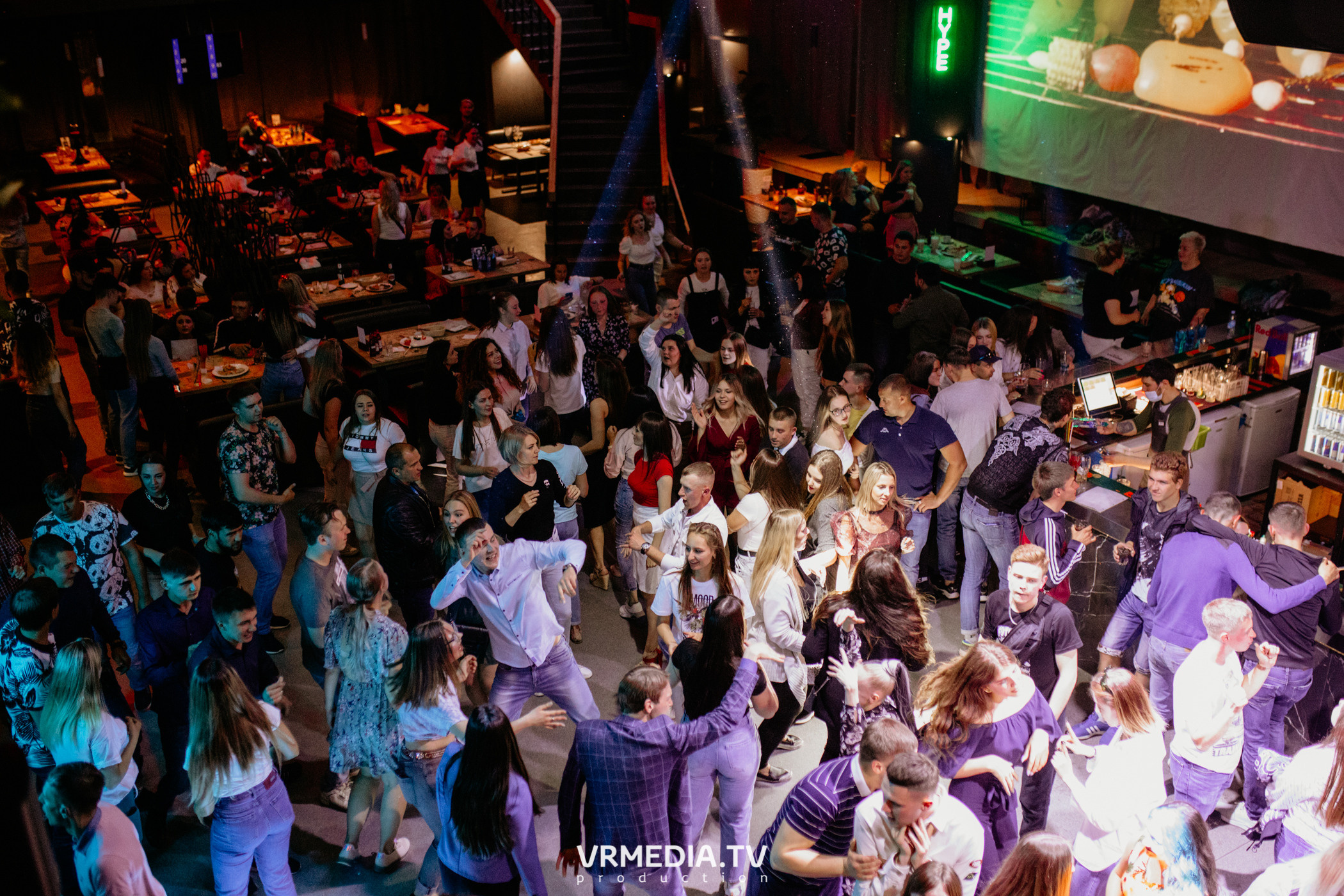 Выходные в баре «DOSKI»