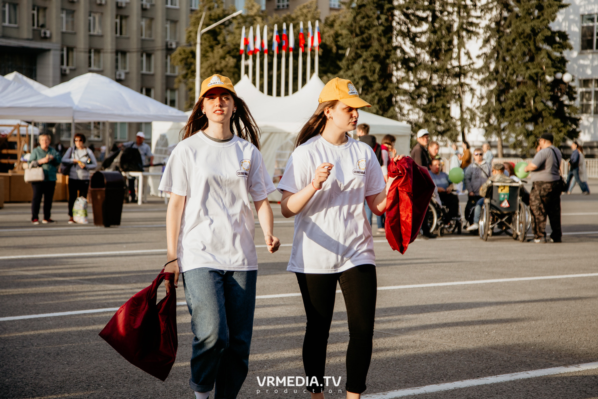 День города. День России