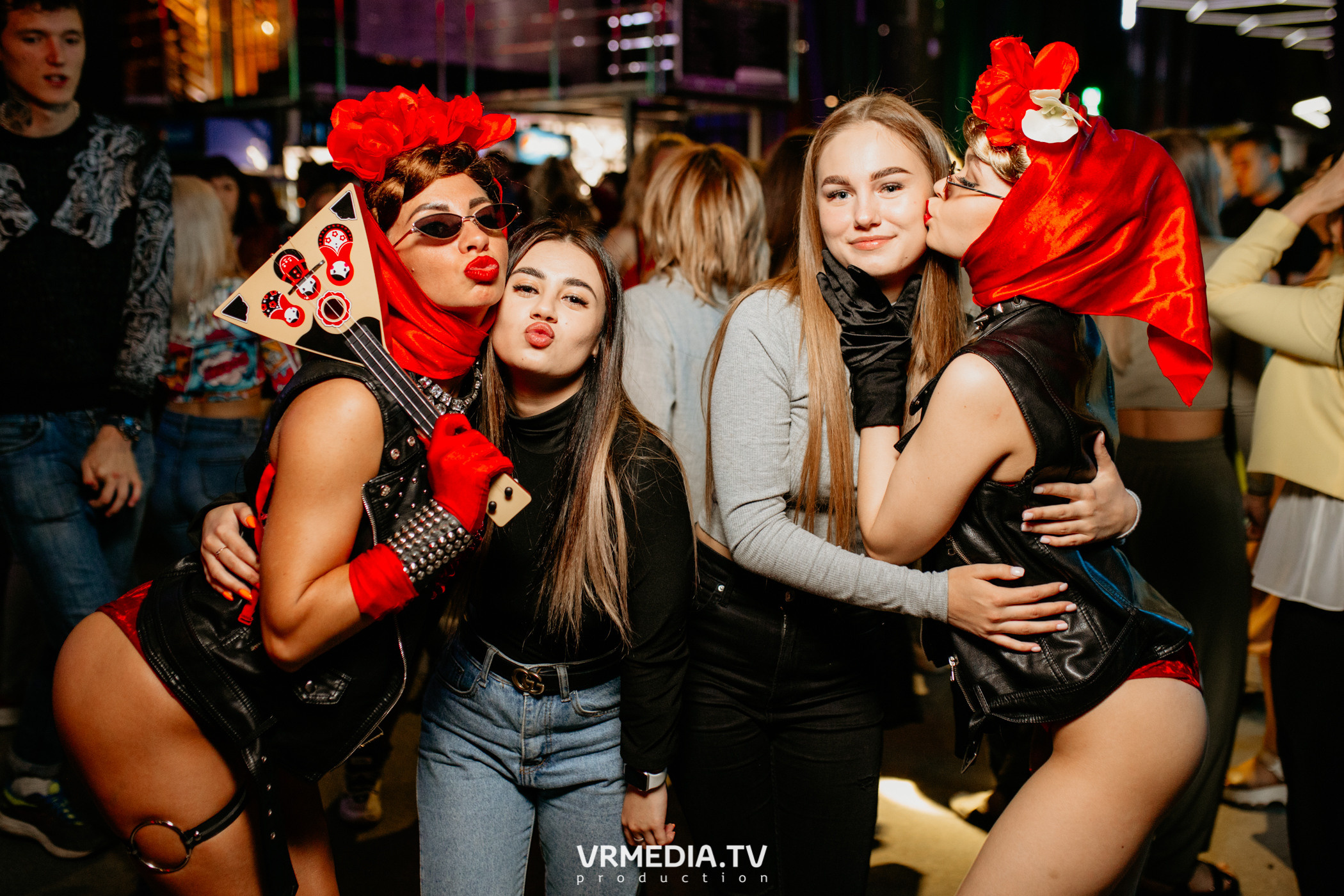 Выходные в баре «DOSKI»