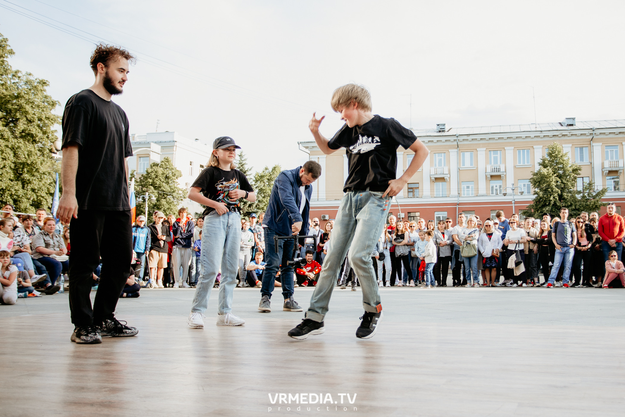 День города. День России