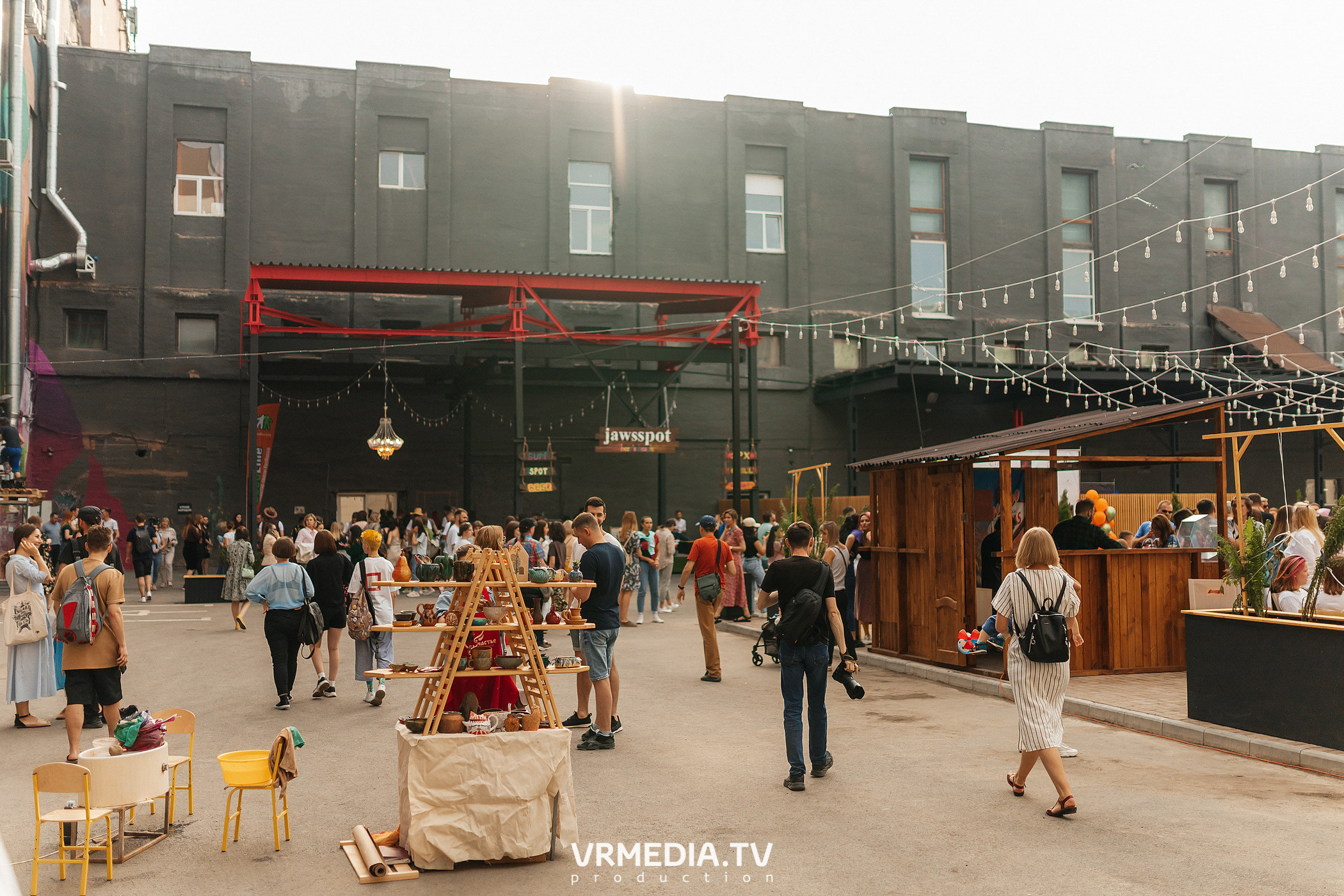 Открытие летнего сезона на арт-пространстве «Редакция»