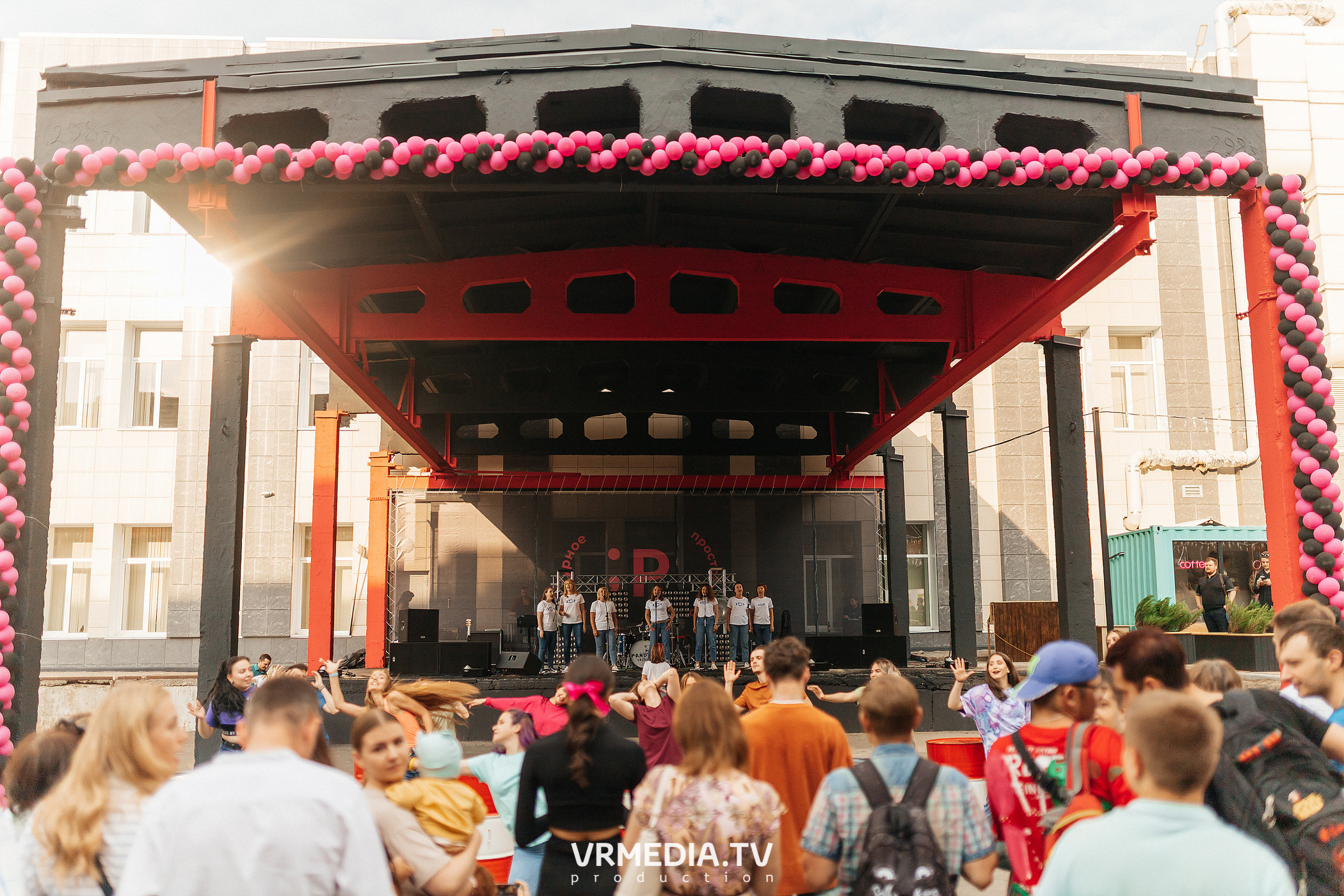 Открытие летнего сезона на арт-пространстве «Редакция»