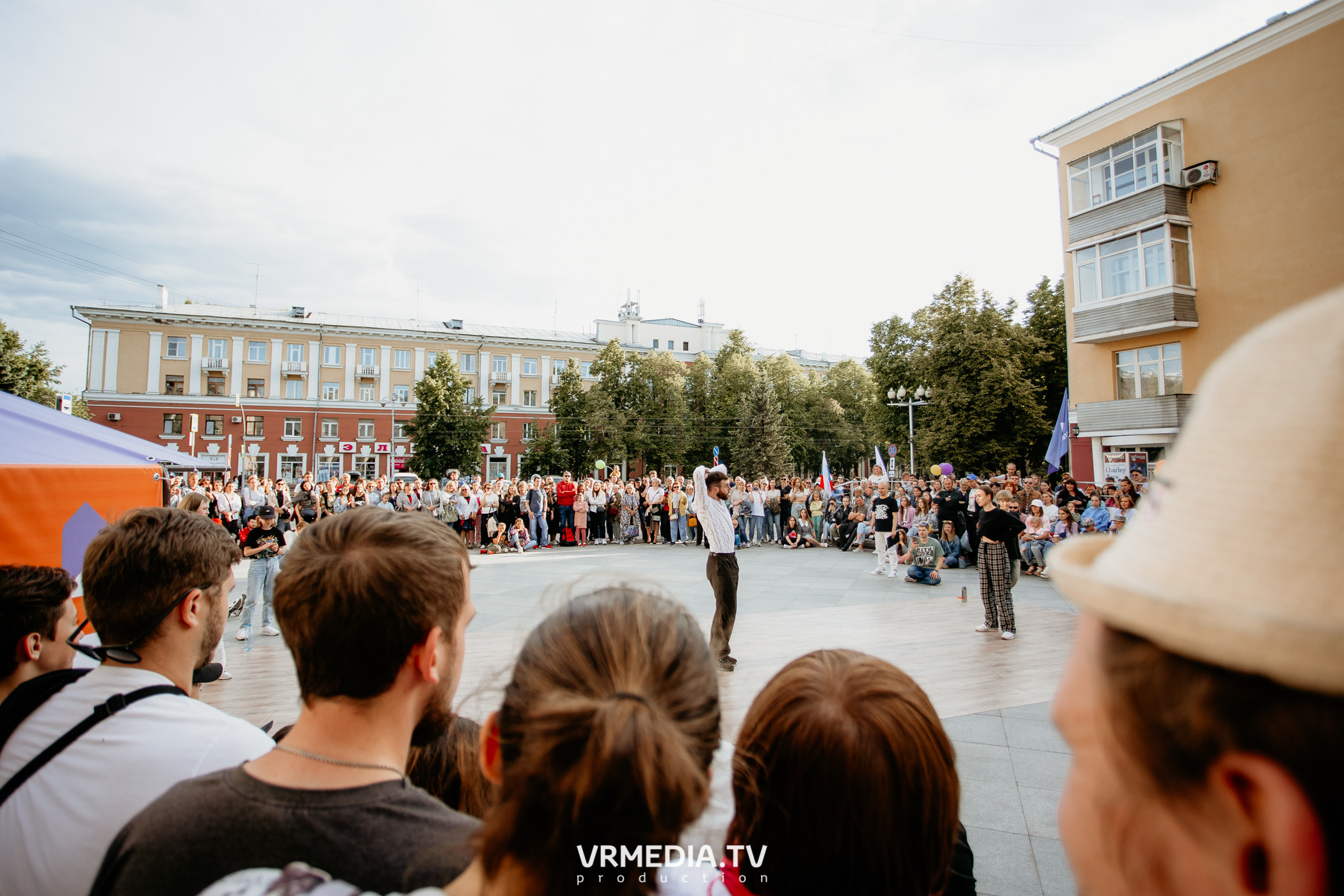 День города. День России