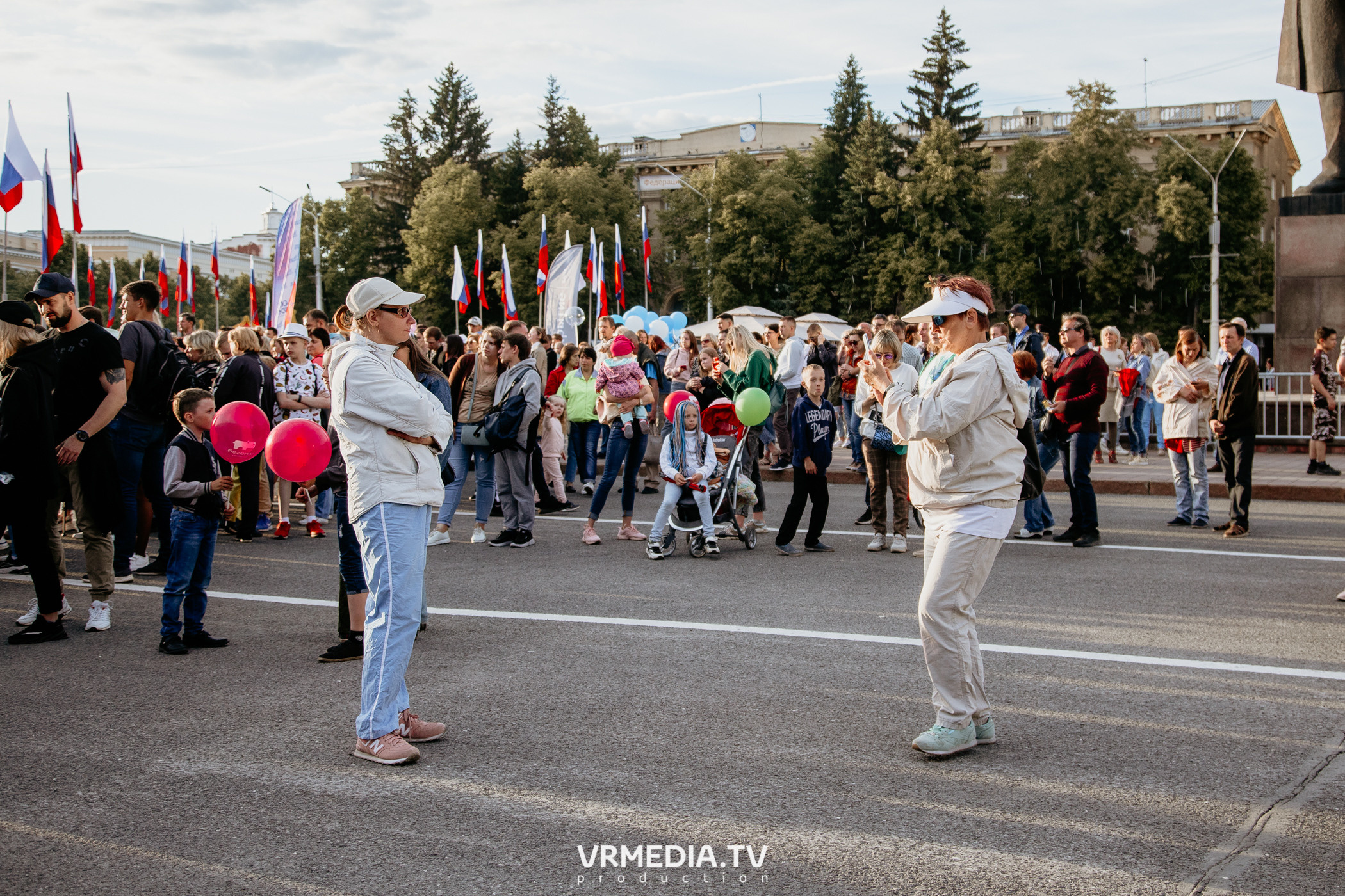 День города. День России