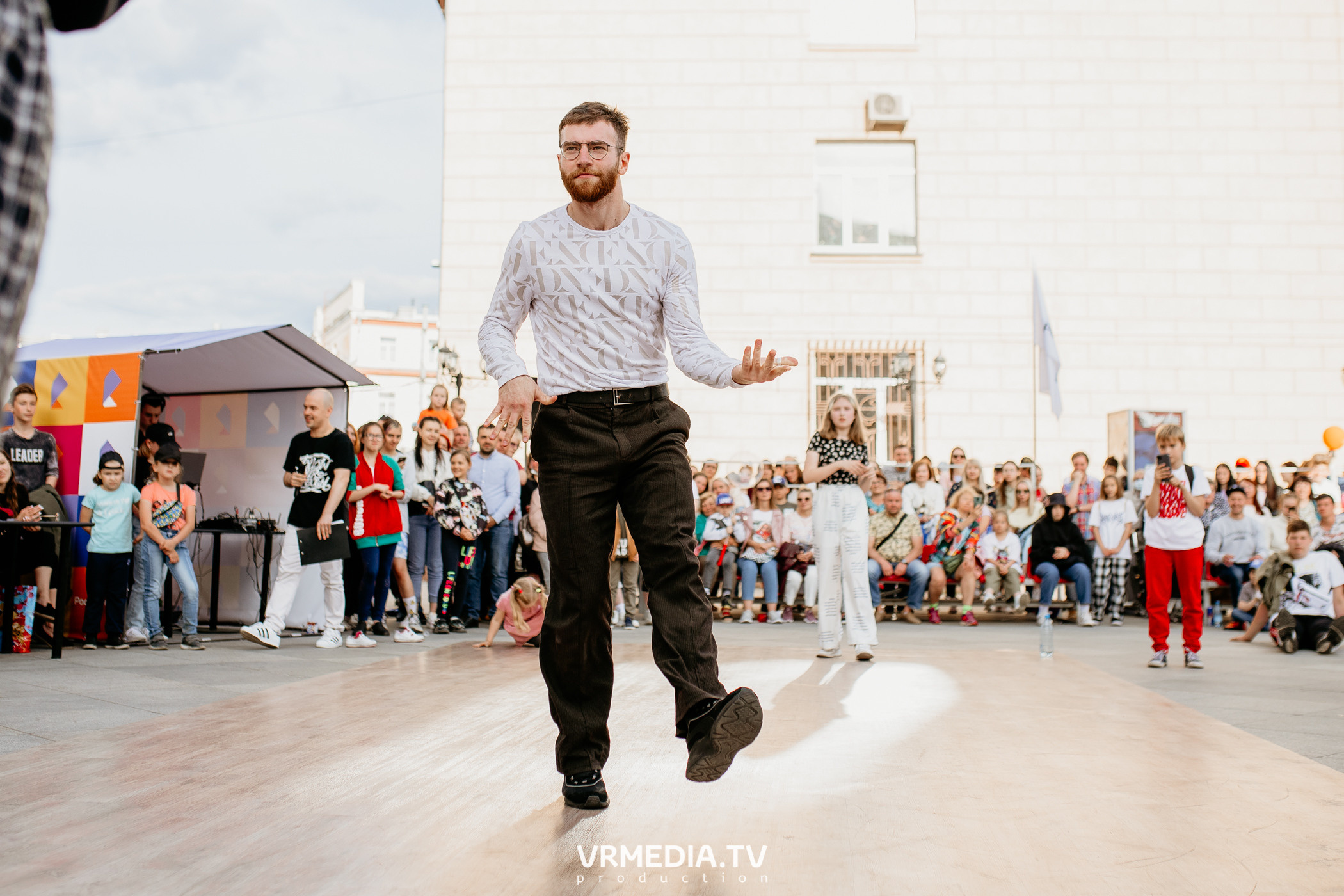 День города. День России