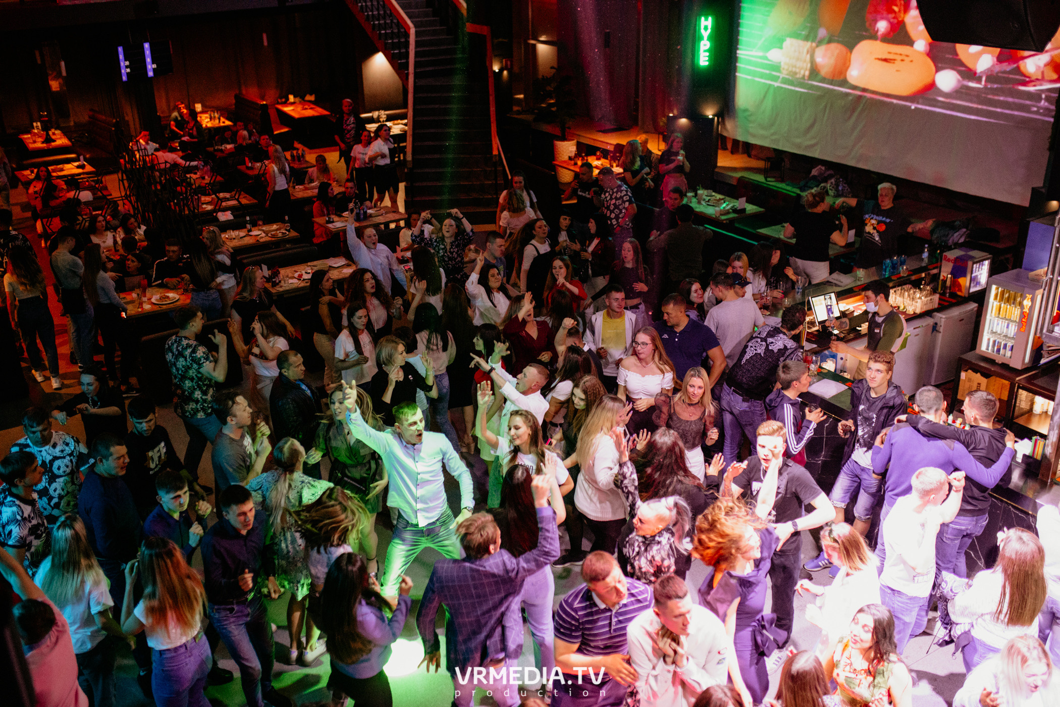 Выходные в баре «DOSKI»