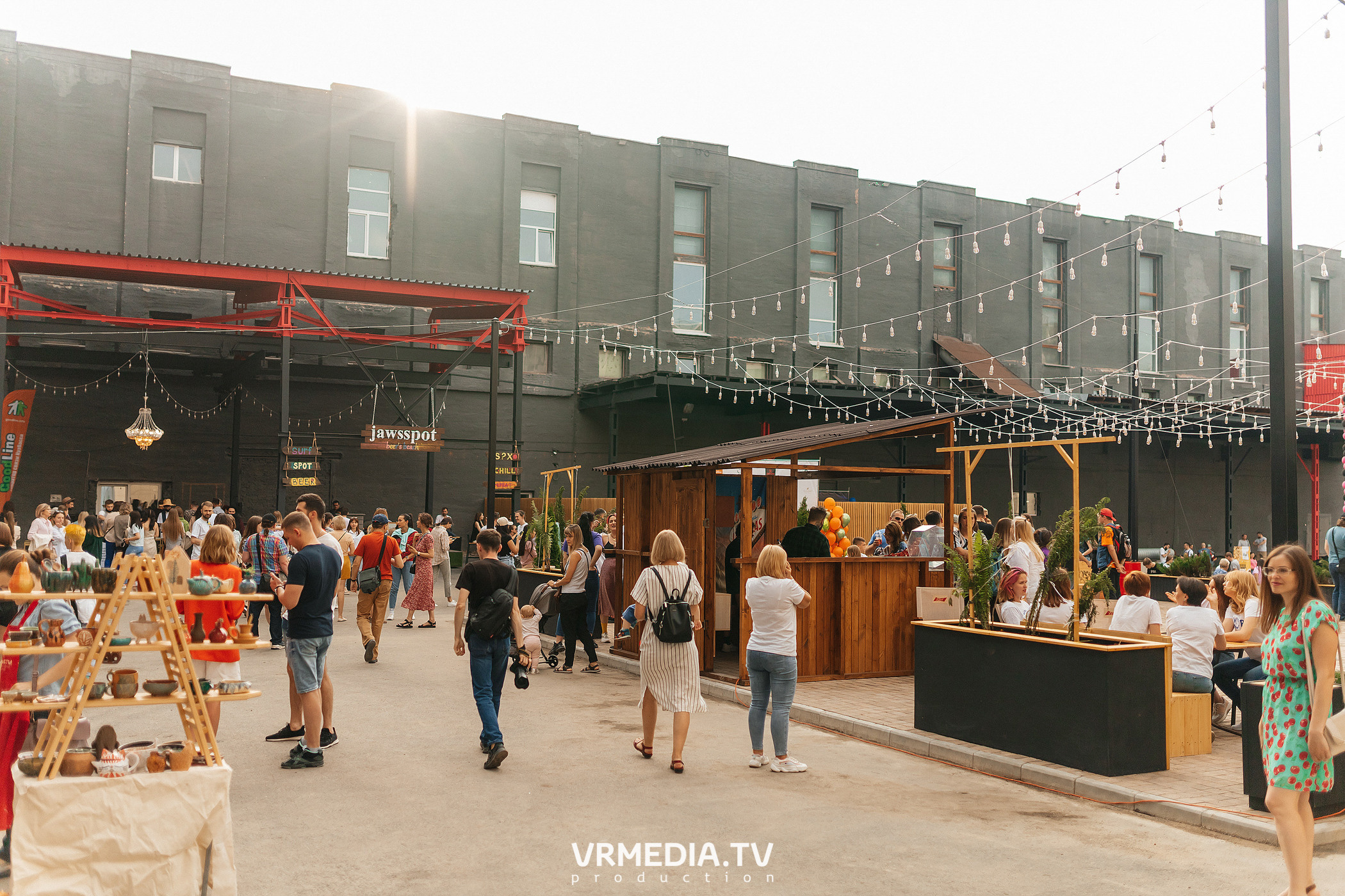 Открытие летнего сезона на арт-пространстве «Редакция»