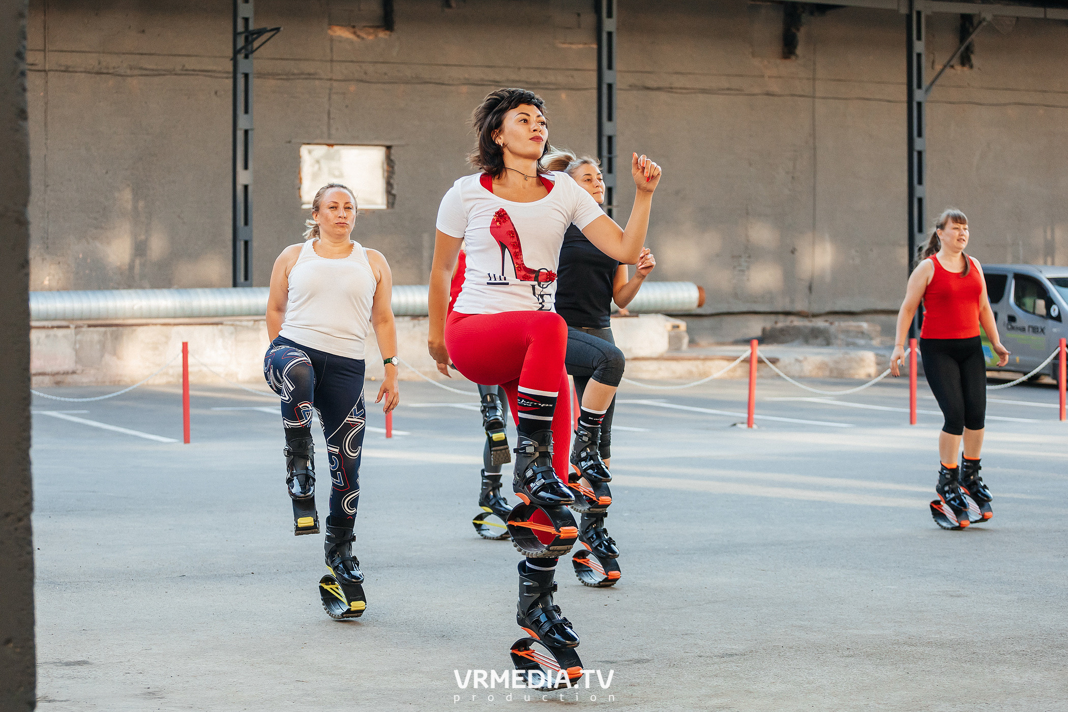 Тренировка «Kangoo jumps». Культурное пространство «Редакция»