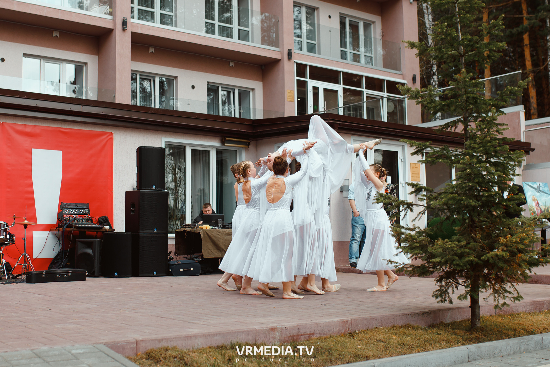 «День Победы» в эко-отеле «Лукоморье»