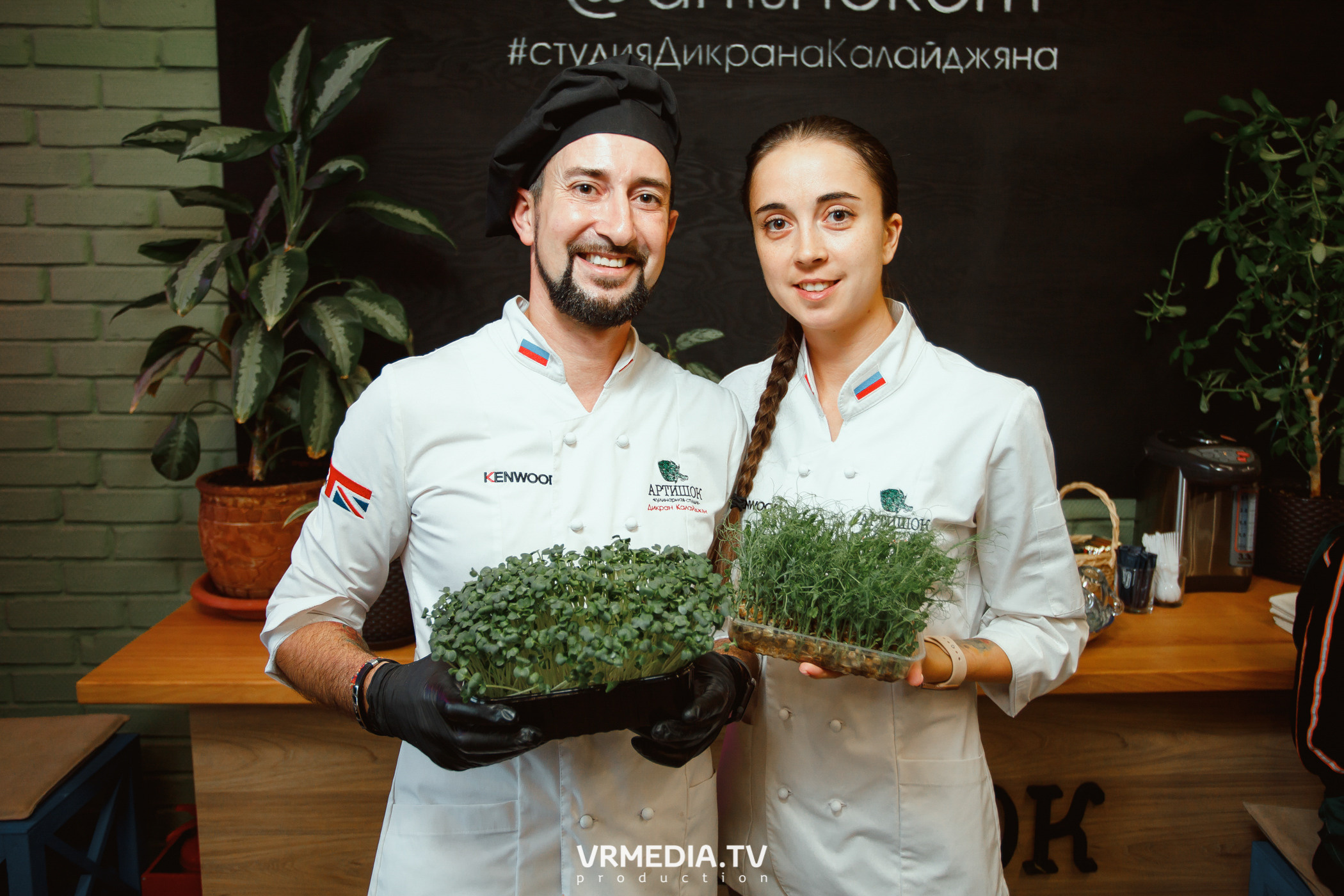 Выпускной 9 класс детского дома #105 в студии «Артишок»