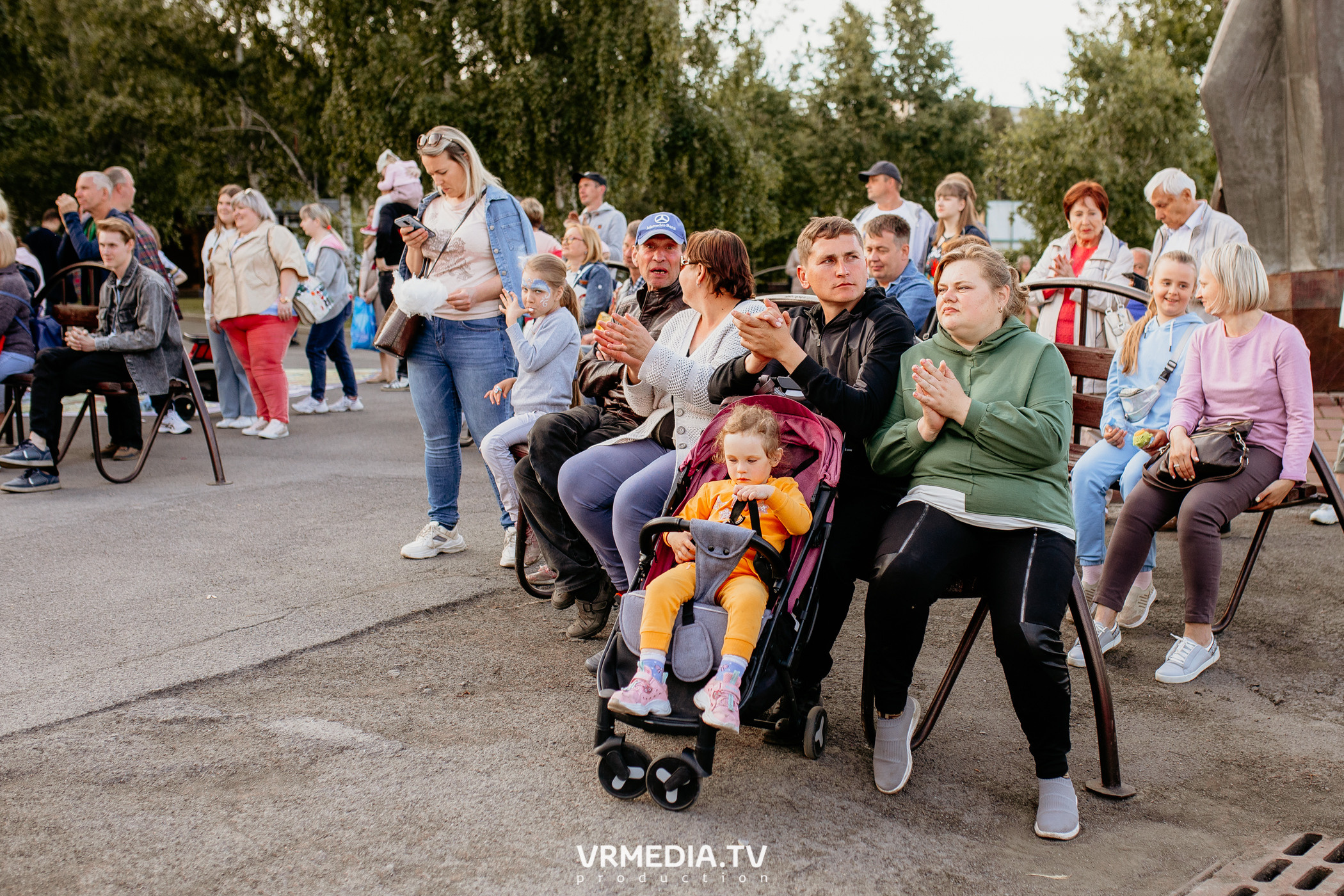 День города. День России