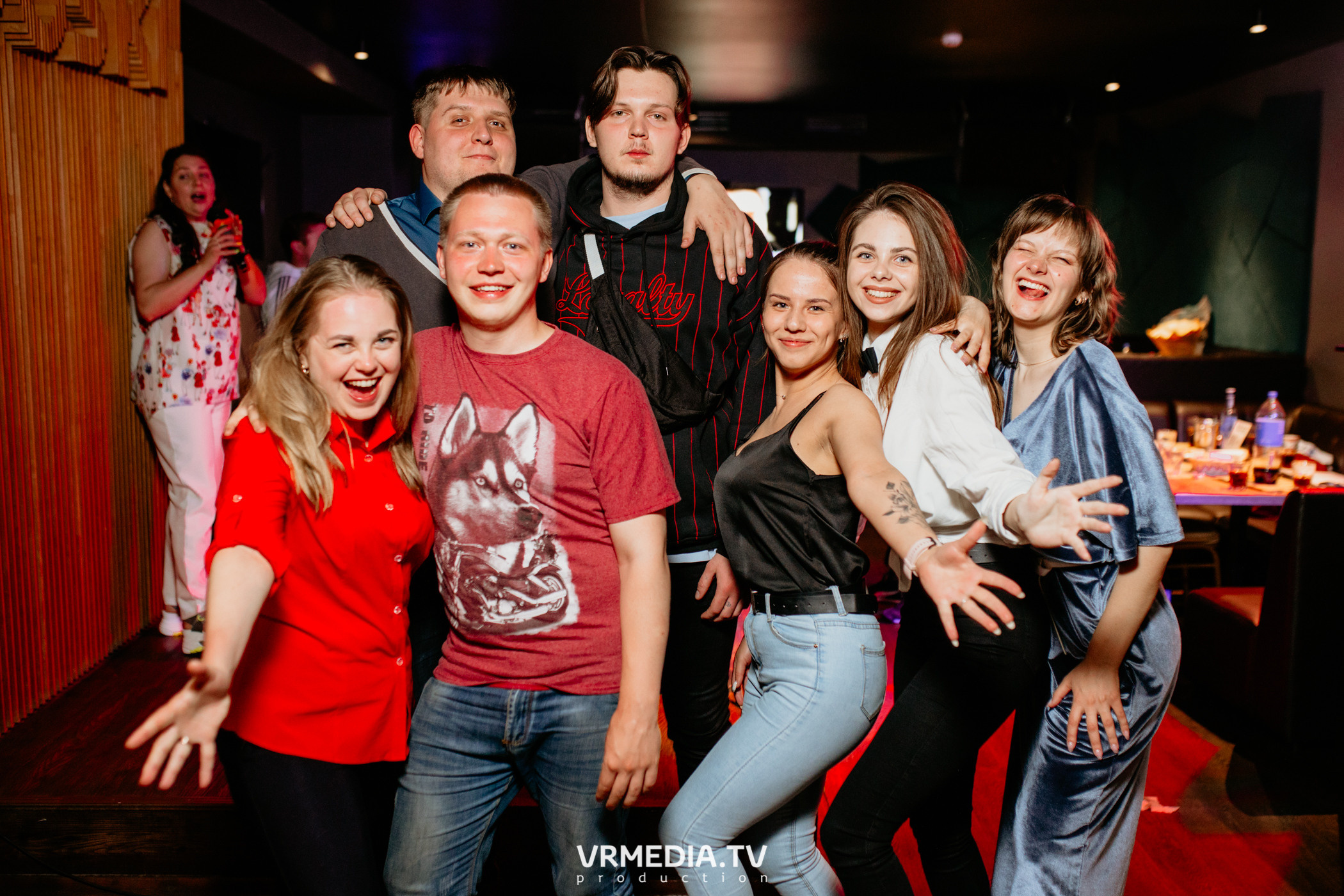 Выходные в баре «DOSKI»