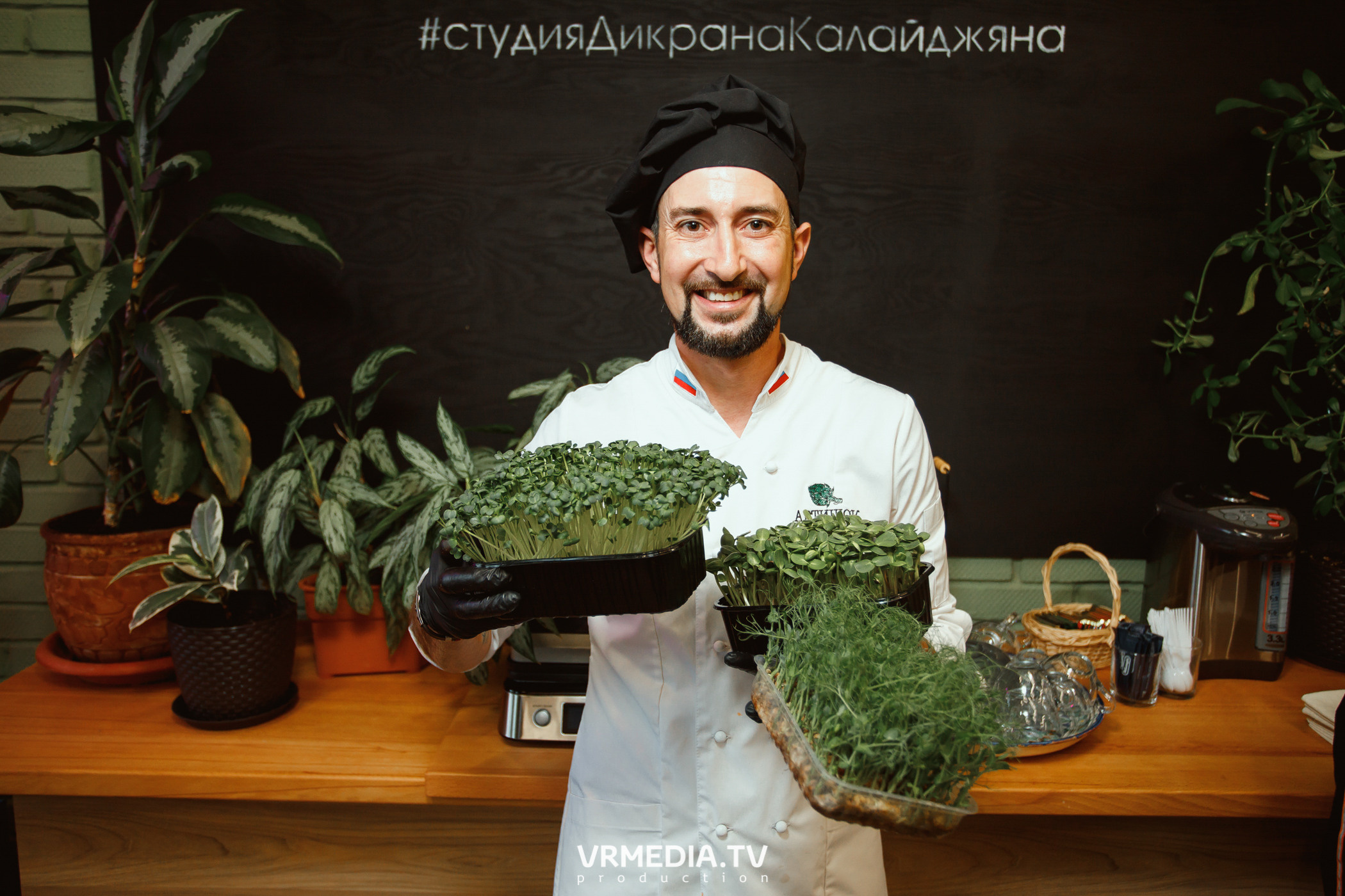 Выпускной 9 класс детского дома #105 в студии «Артишок»