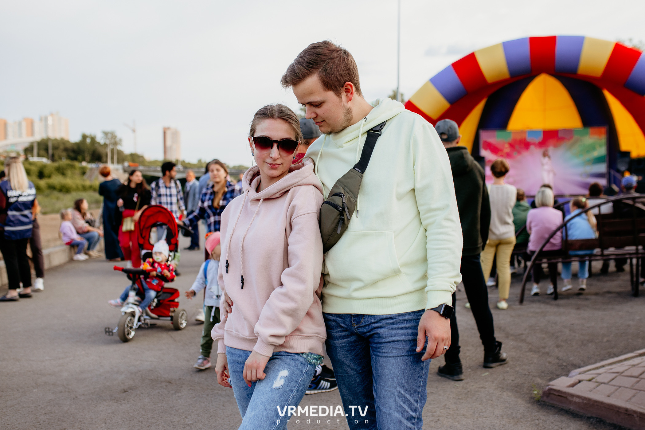 День города. День России