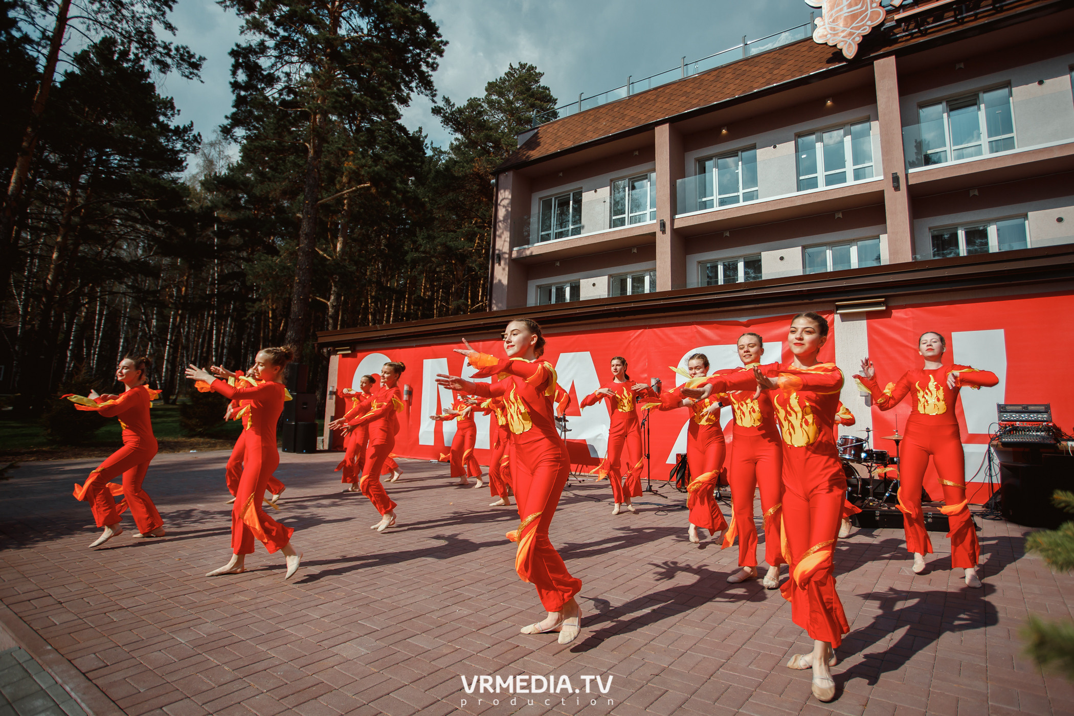 «День Победы» в эко-отеле «Лукоморье»