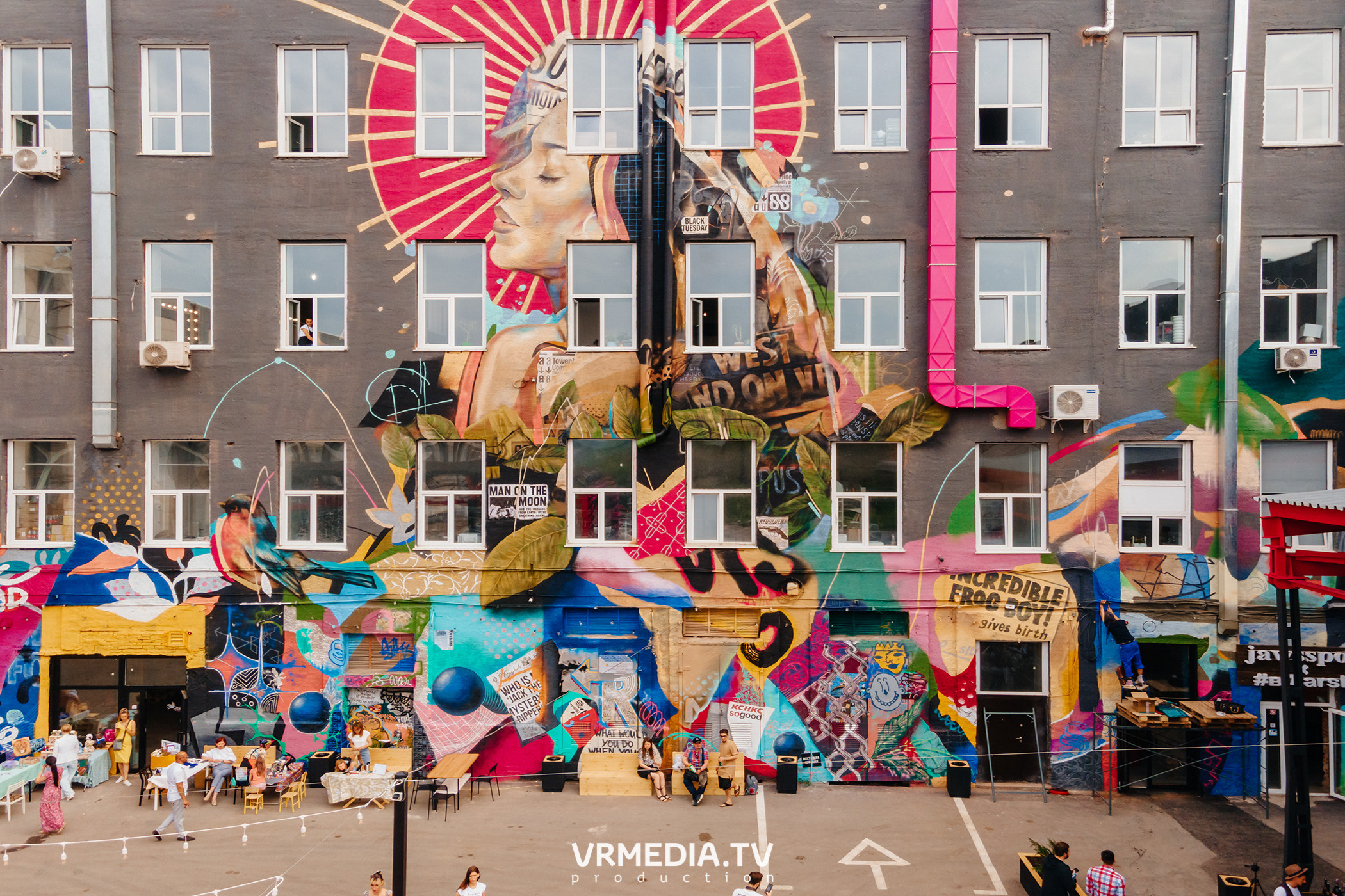 Открытие летнего сезона на арт-пространстве «Редакция»