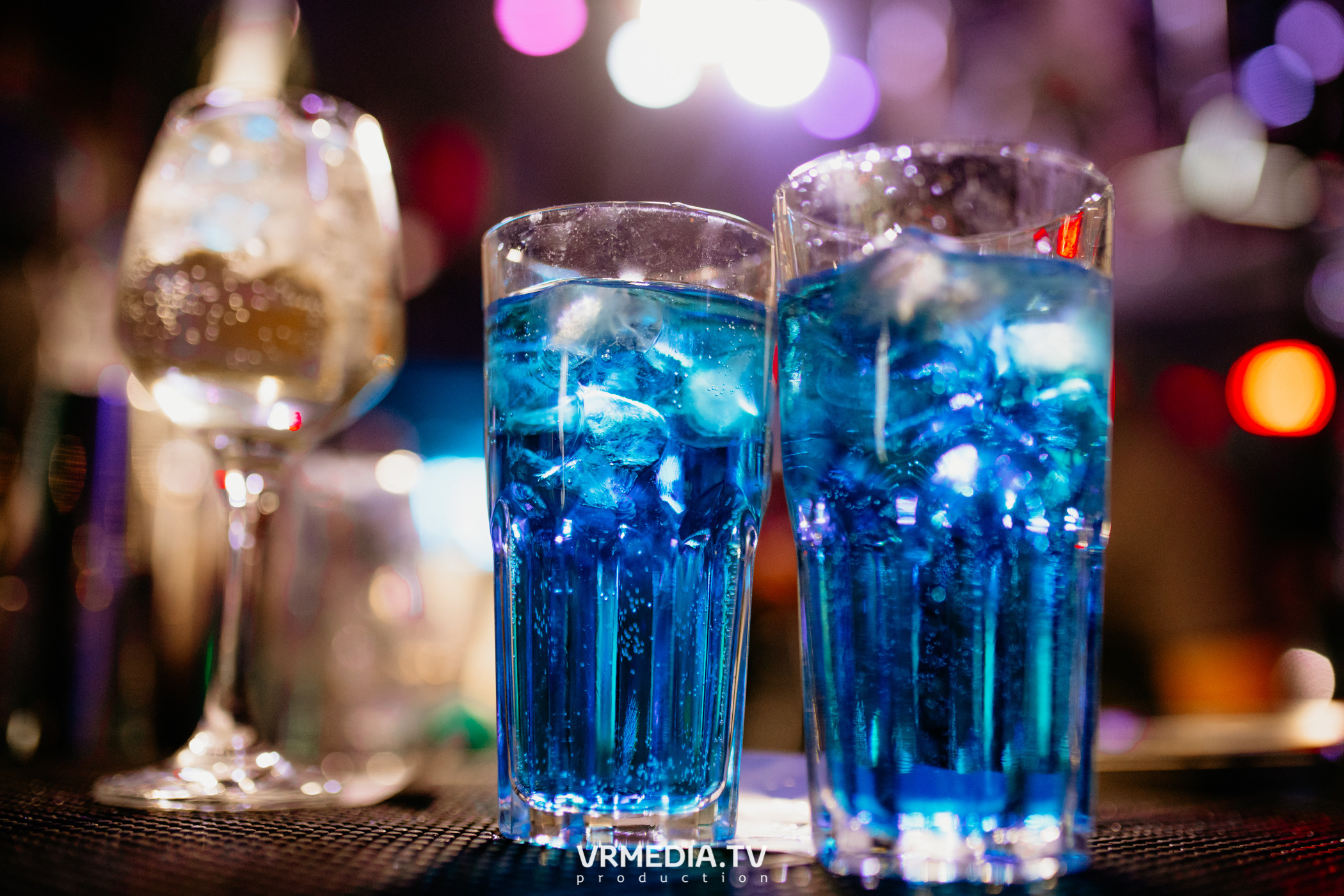 Выходные в баре «DOSKI»