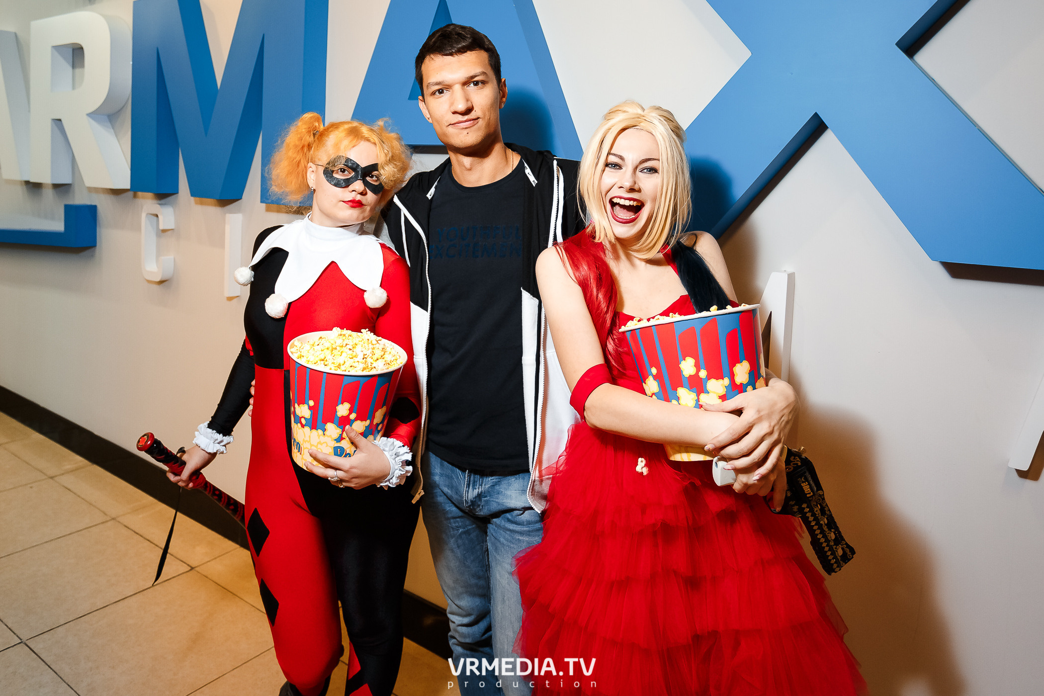 Starmax Cinema. Премьера фильма «Отряд Самоубийц»: Миссия навылет