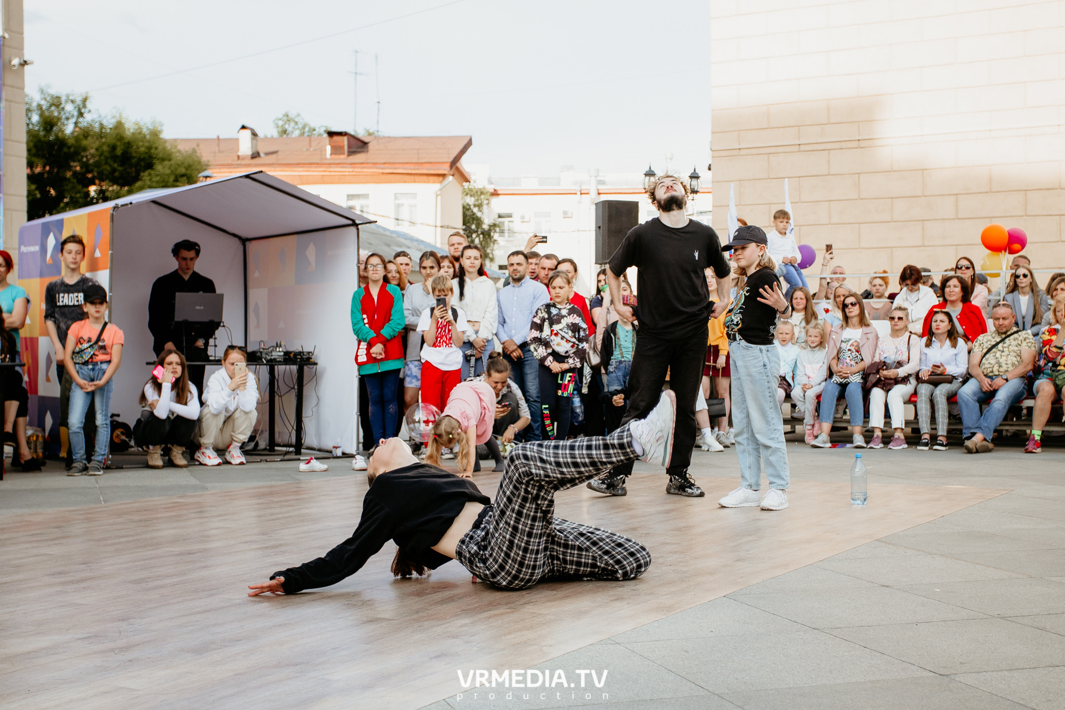 День города. День России