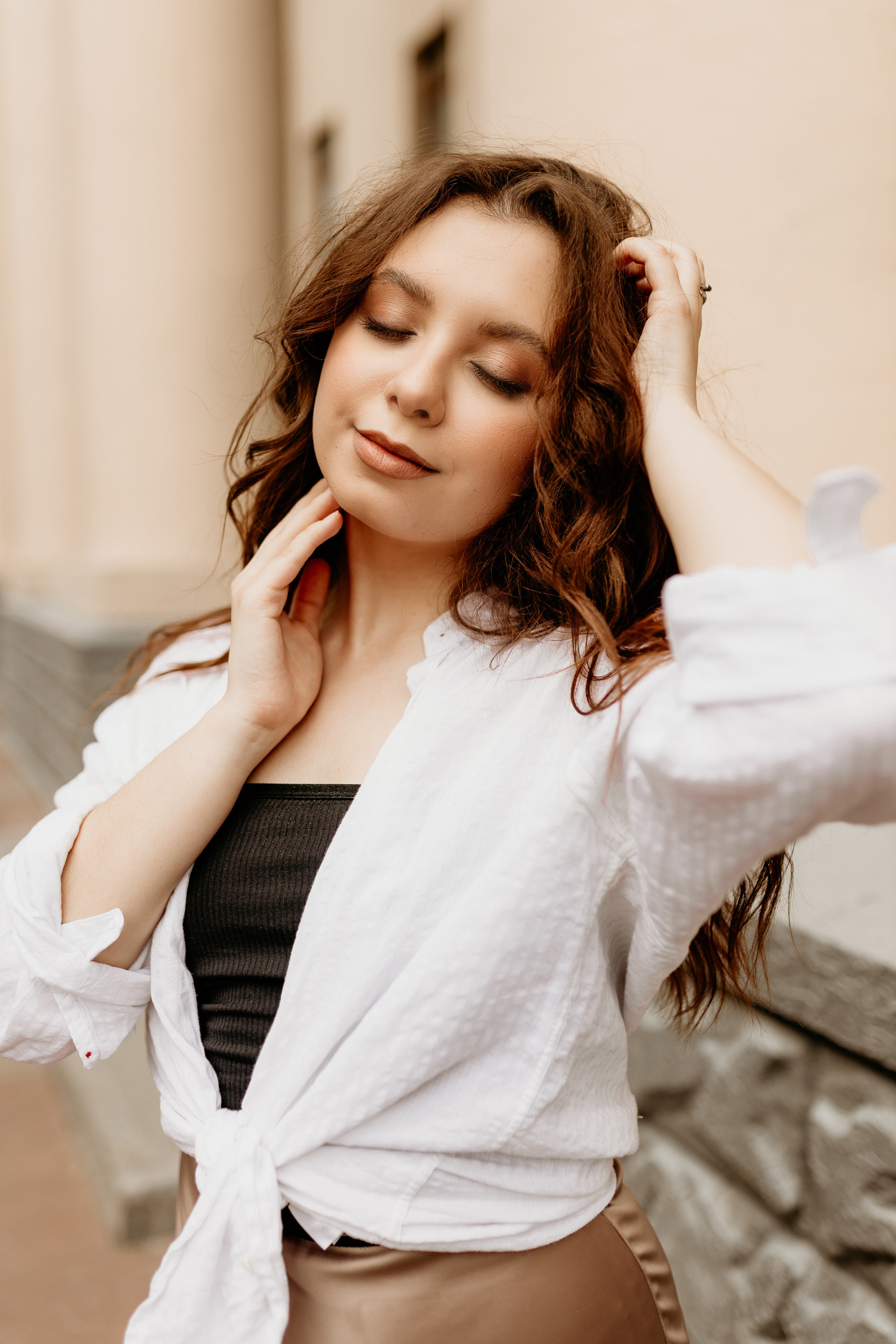 Драмтеатр (Весенняя, 11)