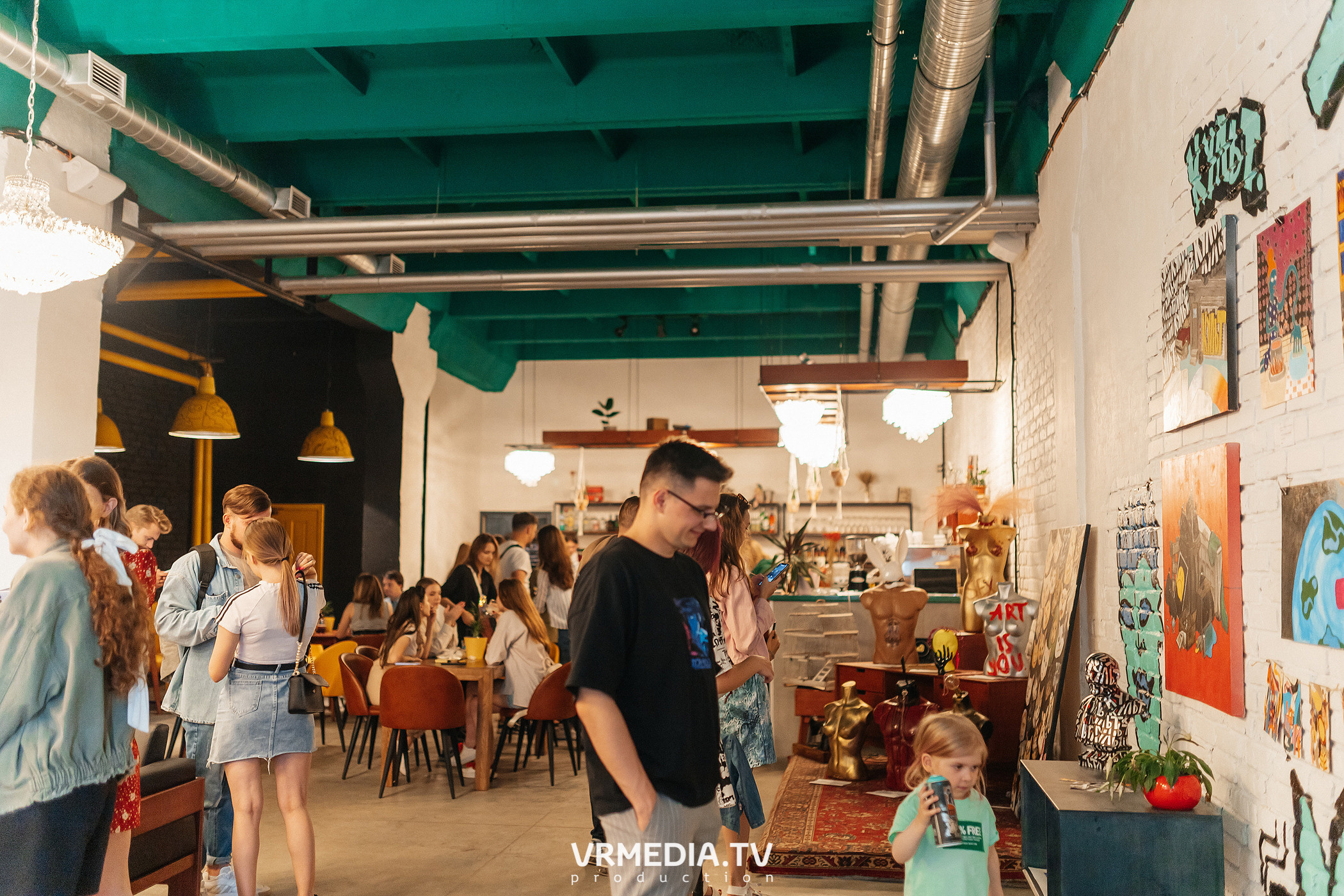 Открытие летнего сезона на арт-пространстве «Редакция»