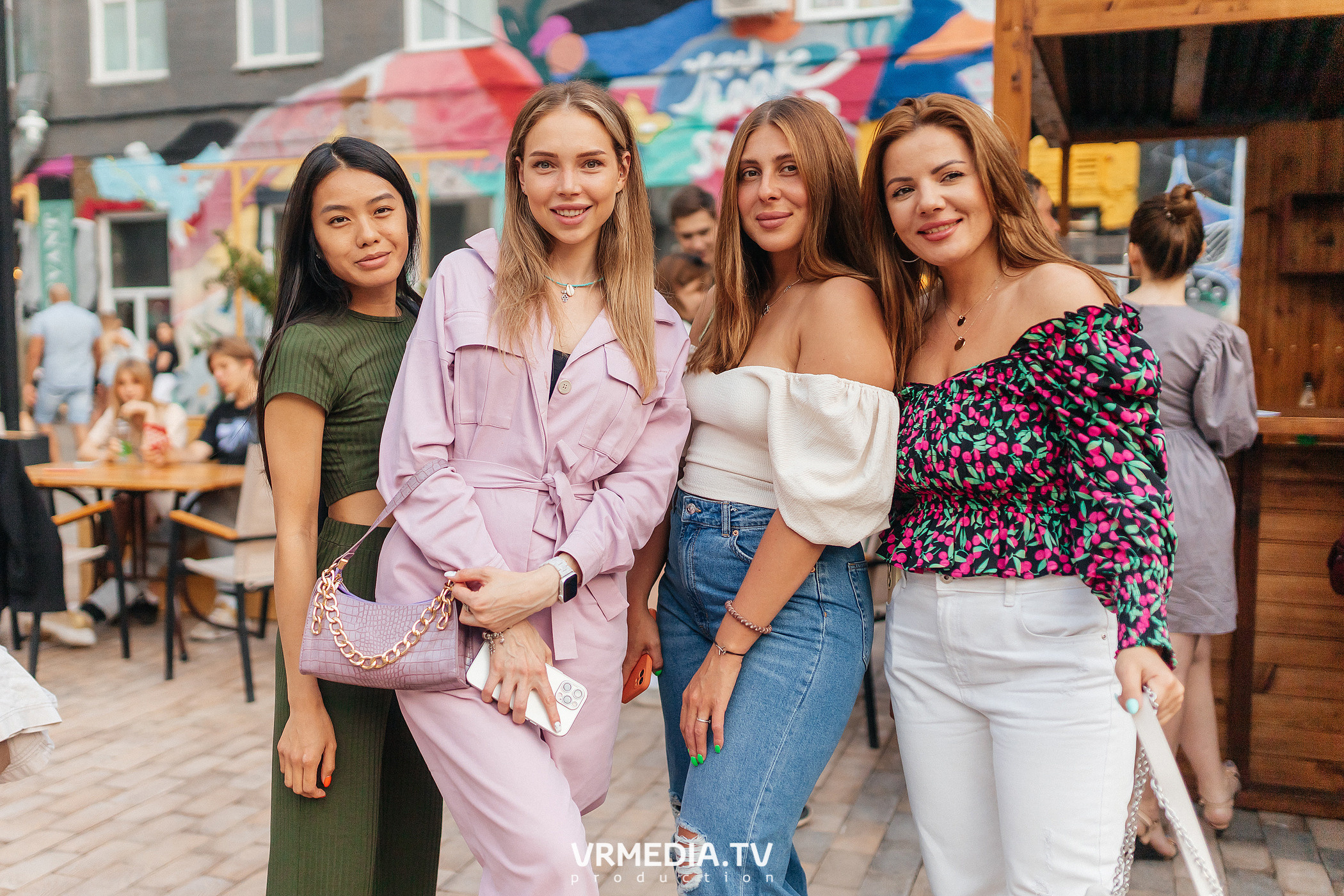 Открытие летнего сезона на арт-пространстве «Редакция»