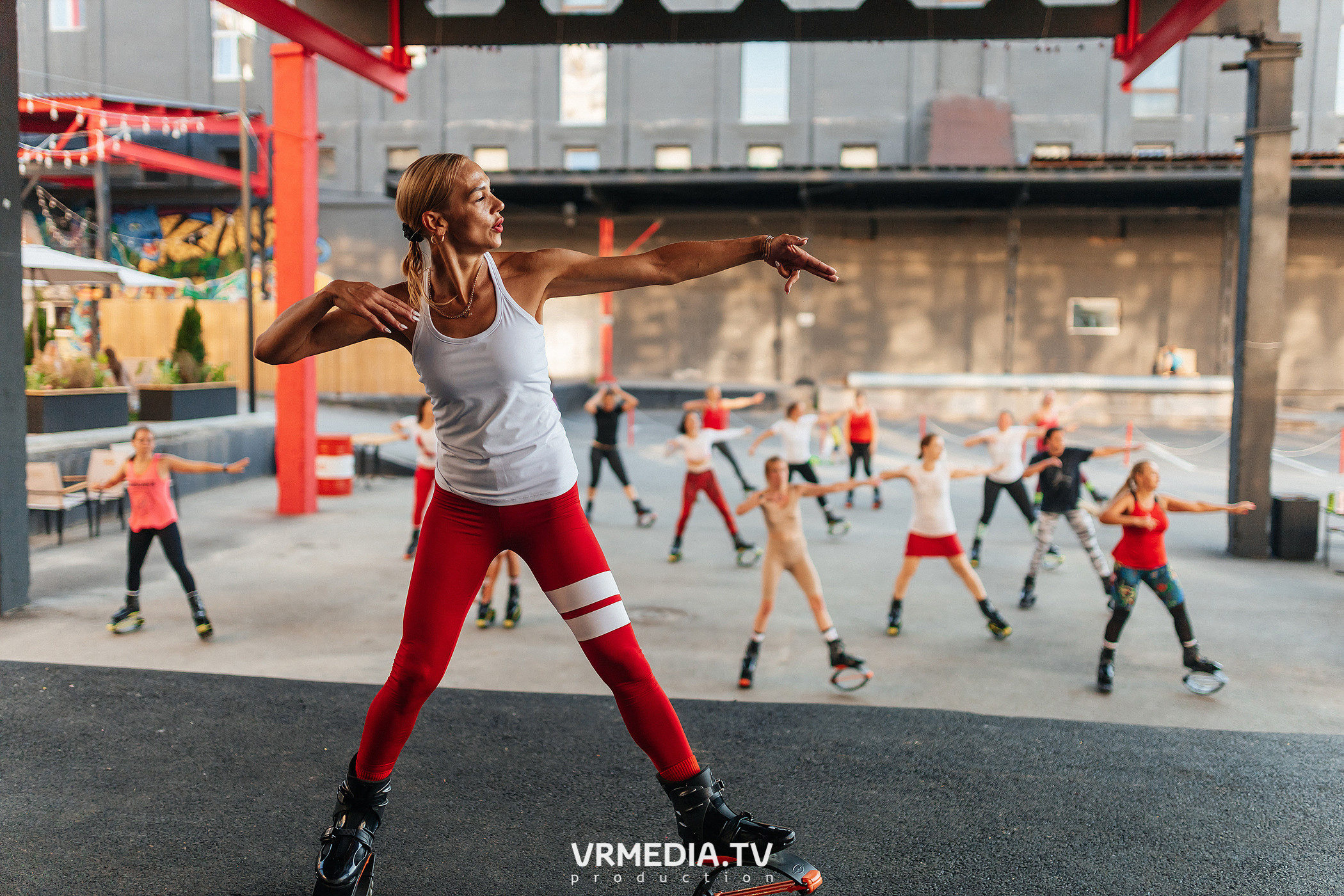 Тренировка «Kangoo jumps». Культурное пространство «Редакция»