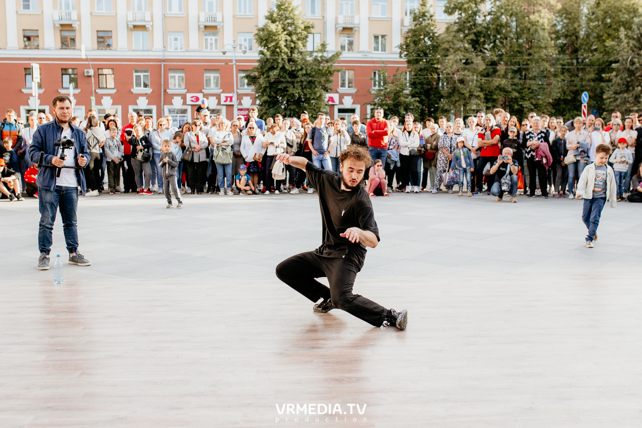 День города. День России