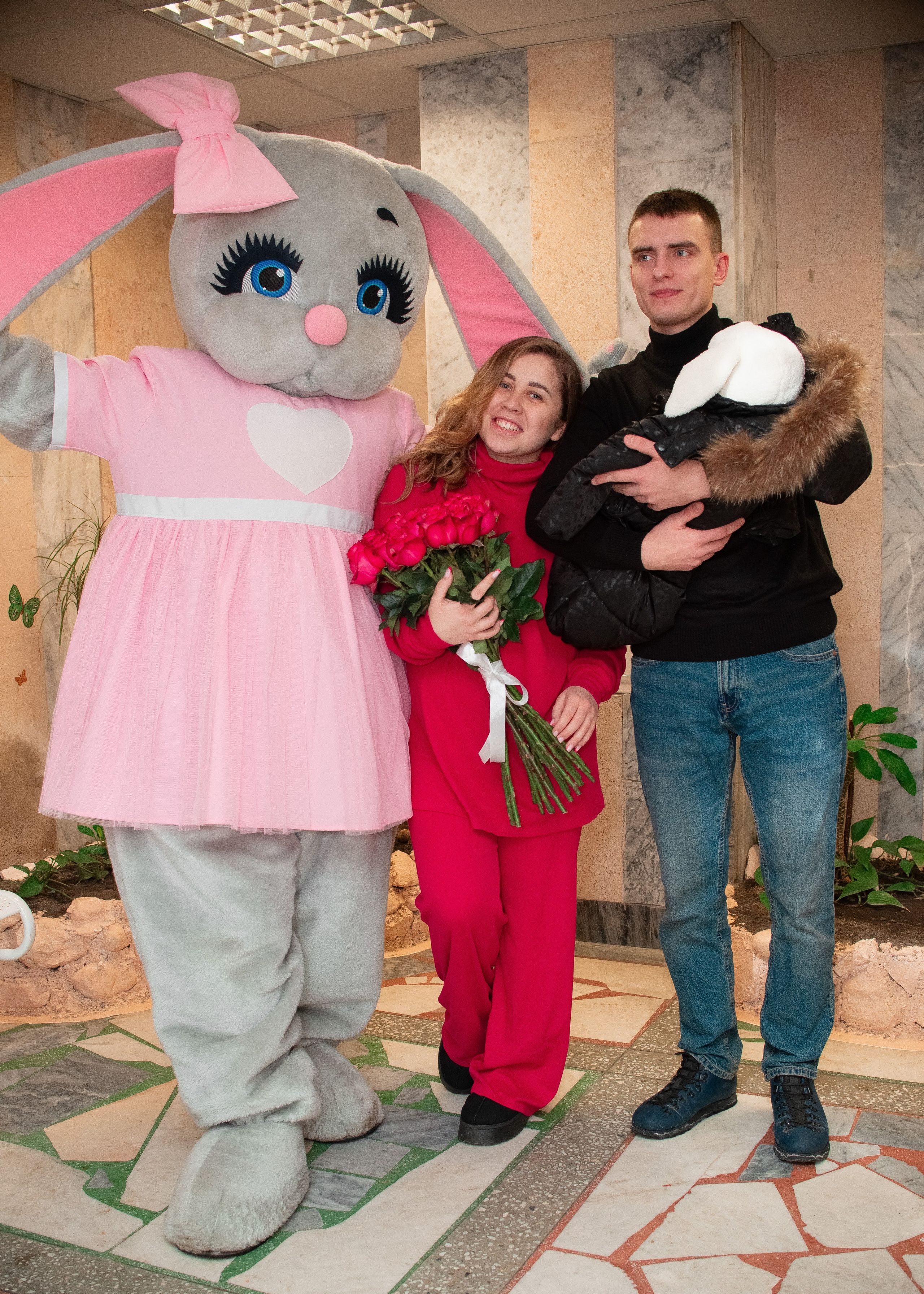 Выписка Есении 6РД. Семейный фотограф на выписку из роддома и крещение Минск Настя Гришук