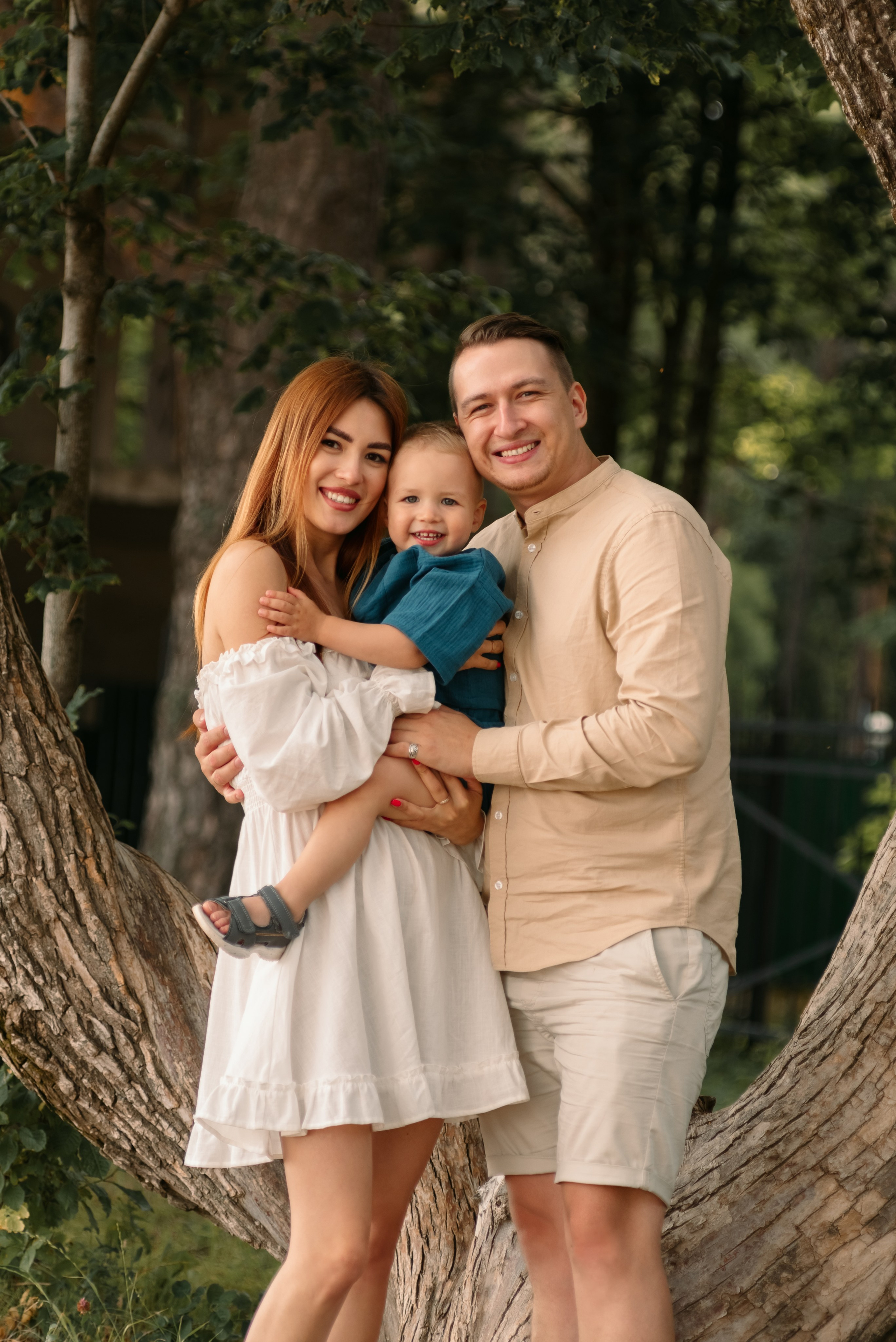 Семейная фотосессия на природе. Фотограф Юлия Кондратьева