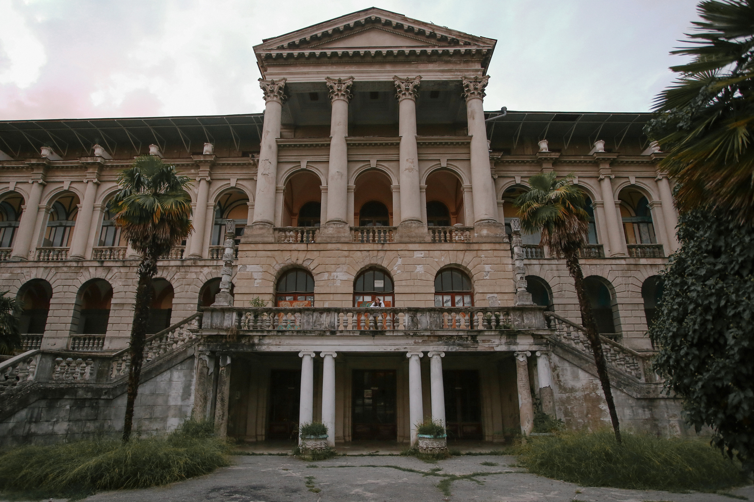 Арина. Милана Довгаль - семейный фотограф и видеограф  в Адлере и Сочи