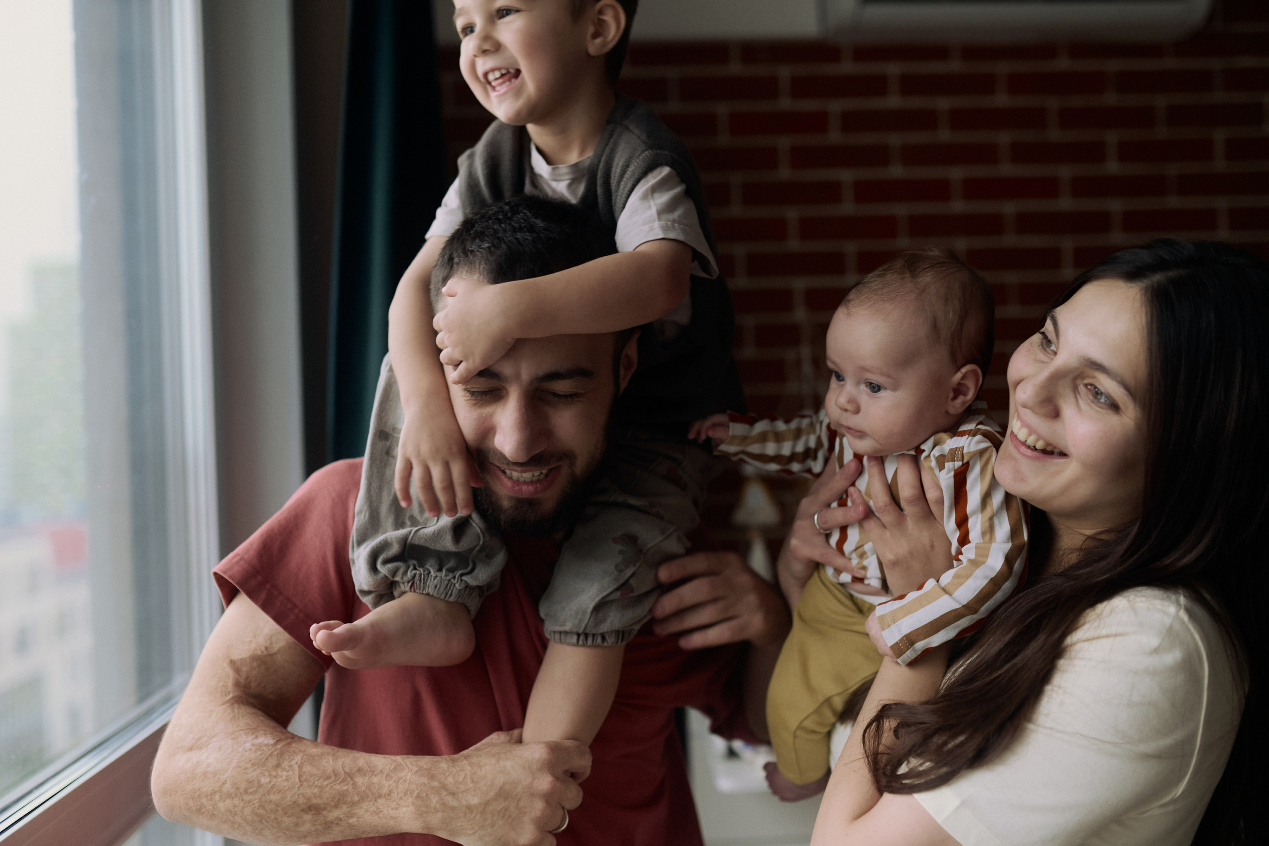 Эмир, Диана, Леон и Амин дома. Семейный и свадебный lifestyle-фотограф в Москве Мария Петрова