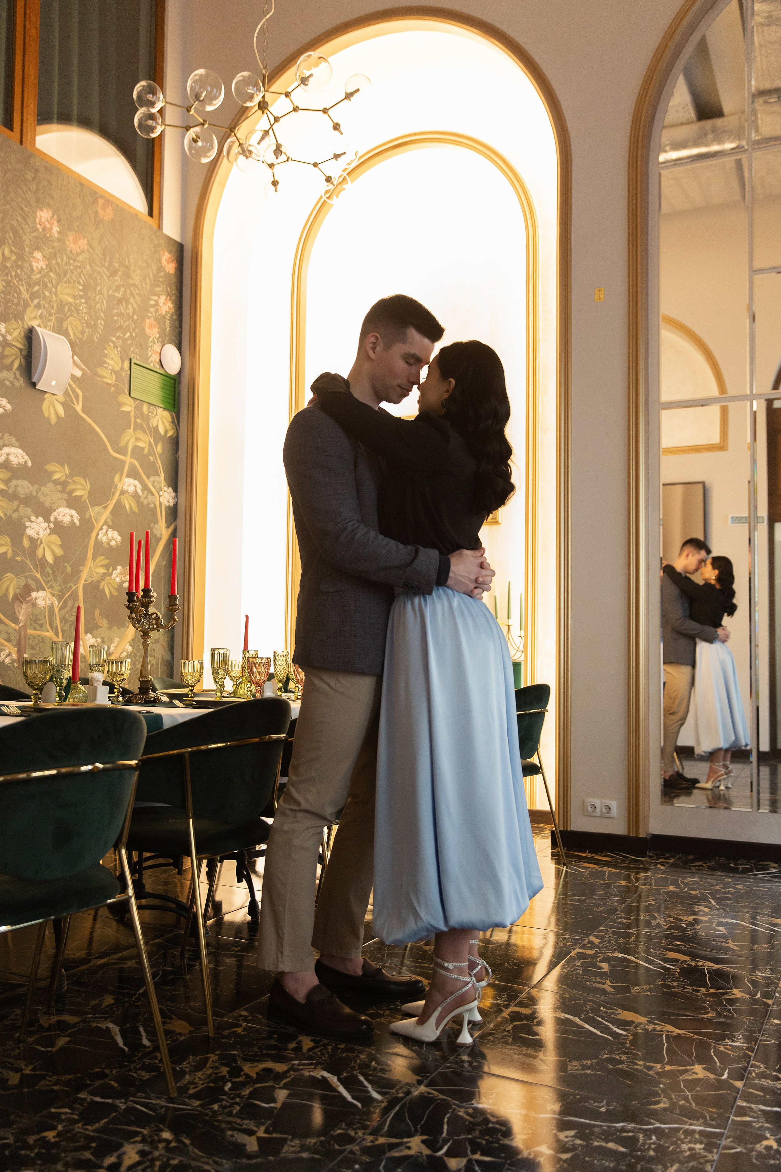 Фотосессия лав стори в отеле. Свадебный и портретный фотограф в Санкт-Петербурге Надежда Чечулина