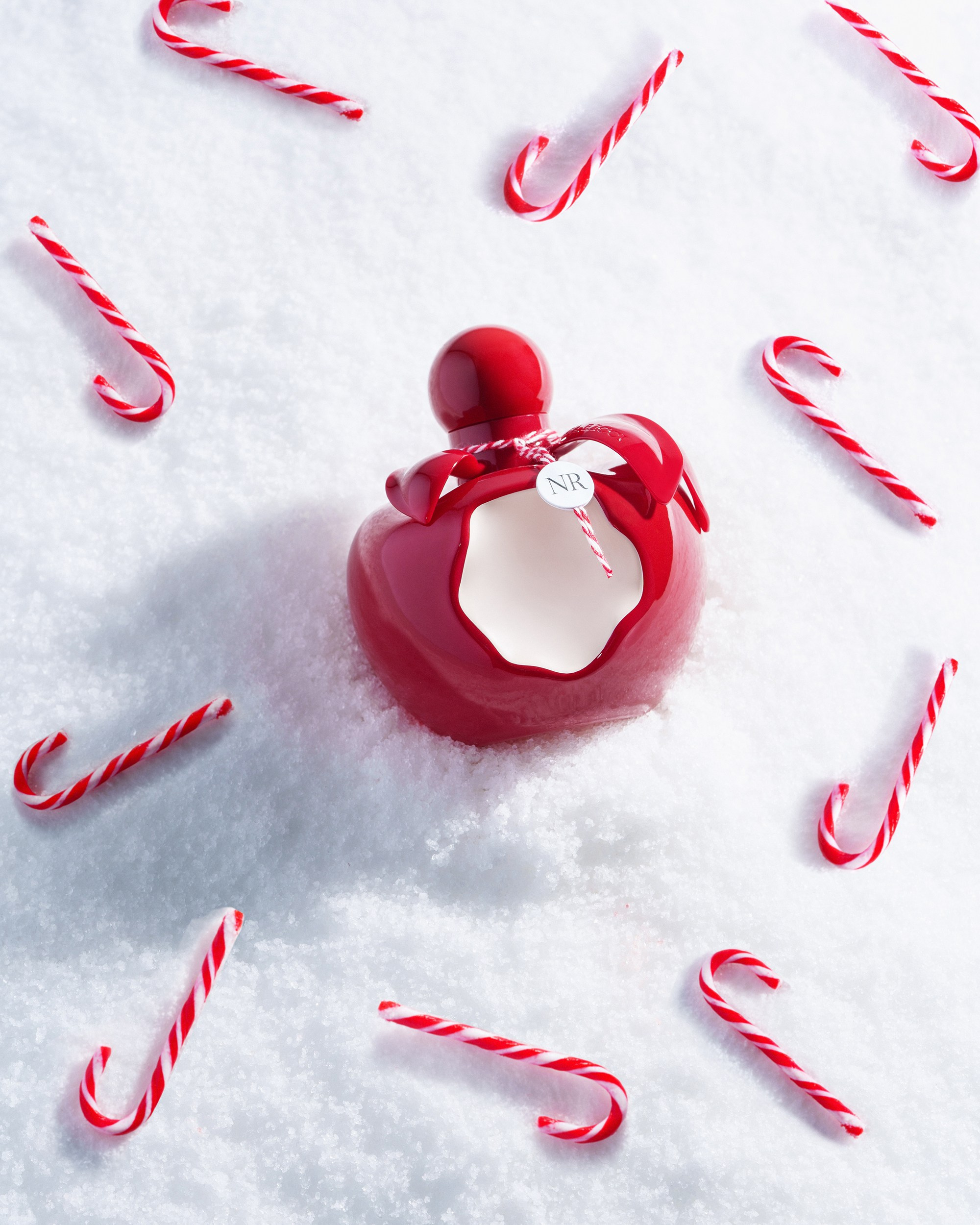 Предметная имиджевая съемка парфюмов. Бьюти и предметный фотограф в Москве Светлана Грачева