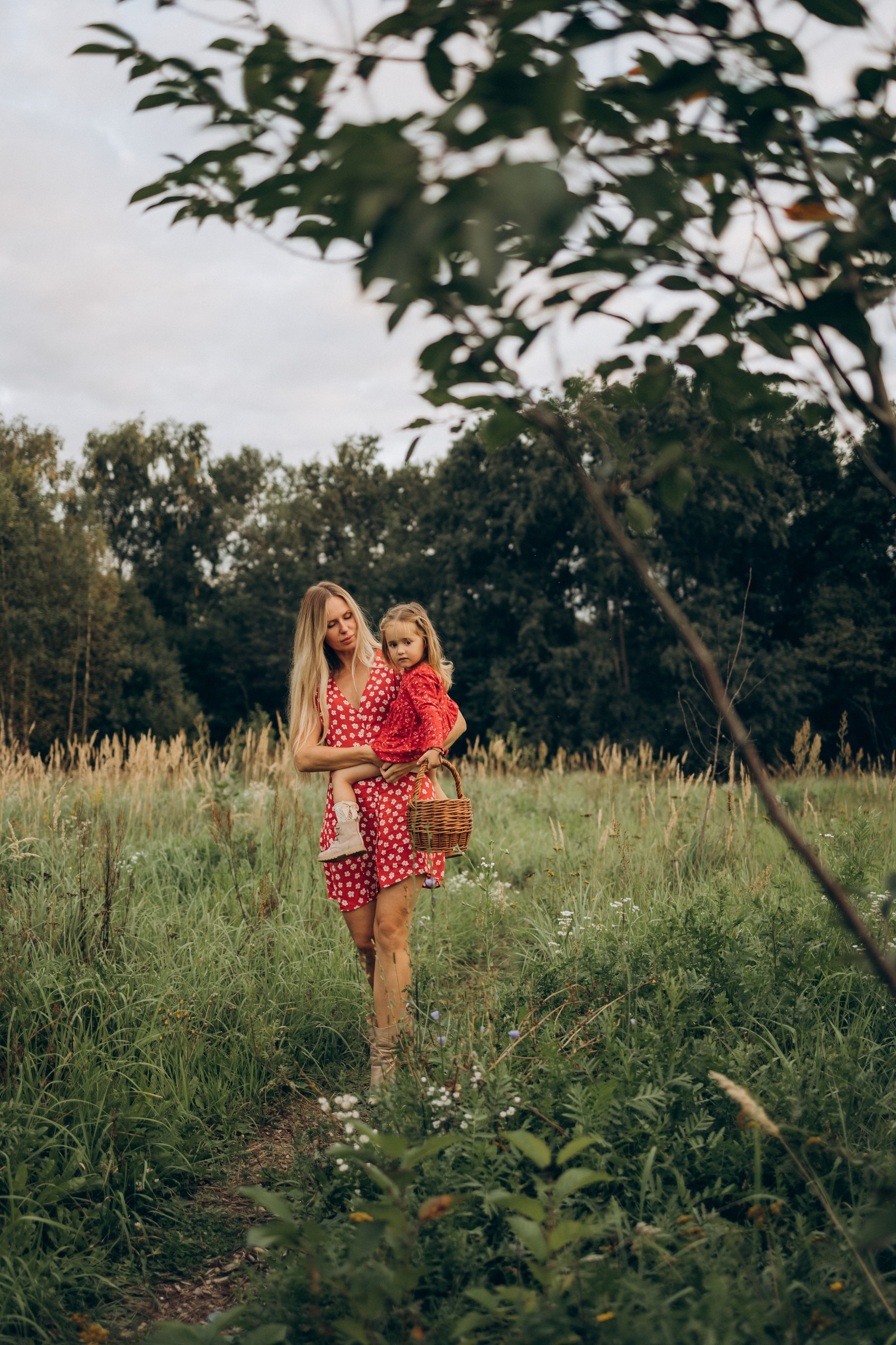 Мама и дочка (5.09.2025) г. Жуков (Калужская обл.). Надежда Стар семейный и церковный фотограф в Жукове и Калужской области