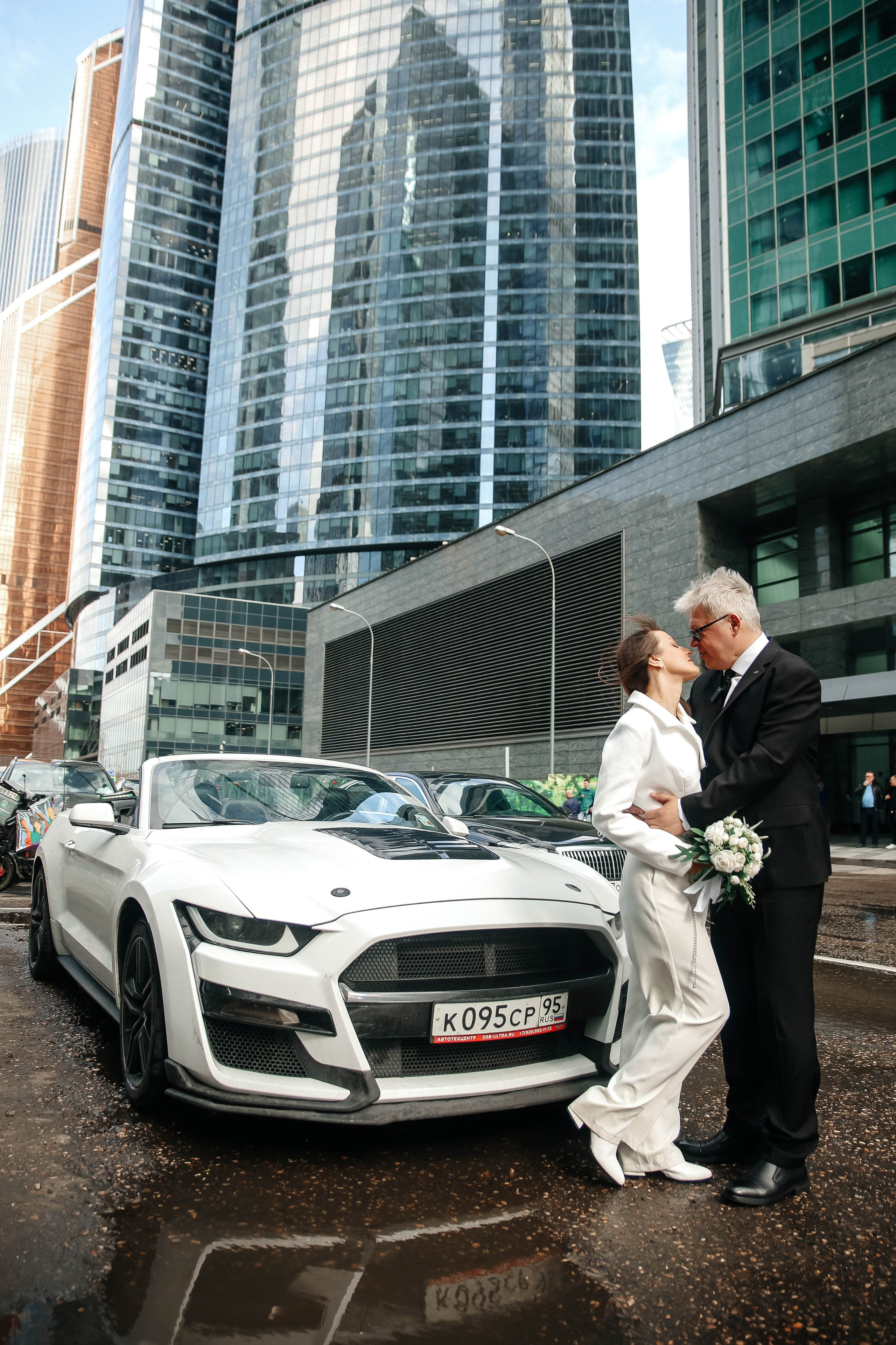 Свадебная фотосессия в Загсе Москва-Сити. Свадебный и семейный фотограф в Москве
