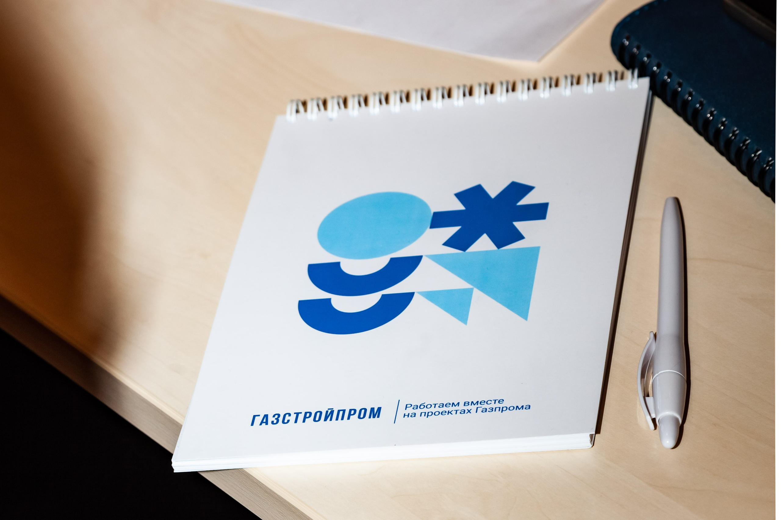 Газстройпром-тимбилдинг и обучение. Двойняшки-фотографы Анна и Анастасия в Санкт-Петербурге