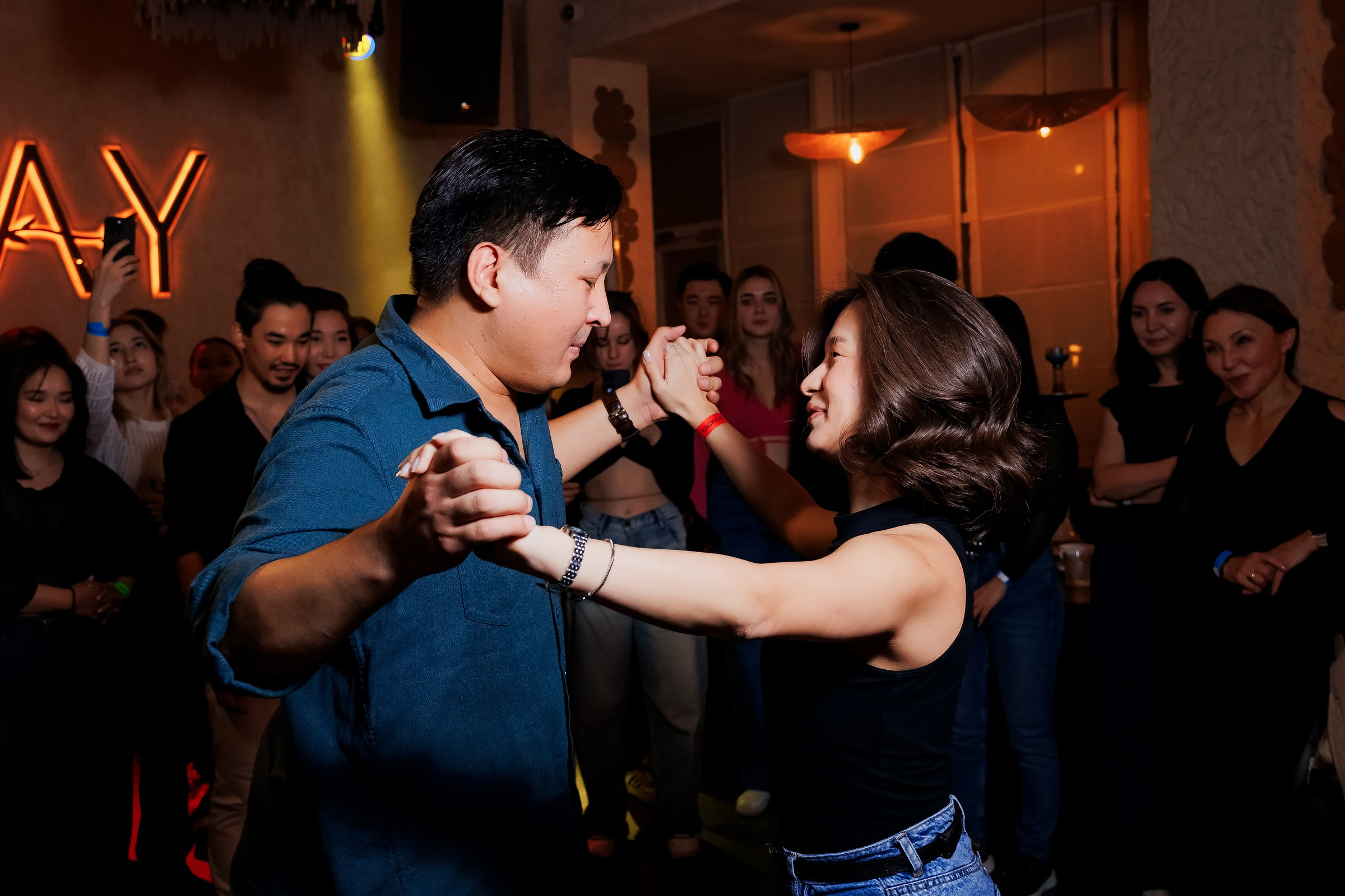 Bachata party. Репортажный фотограф в Алматы Каюпов Сержан