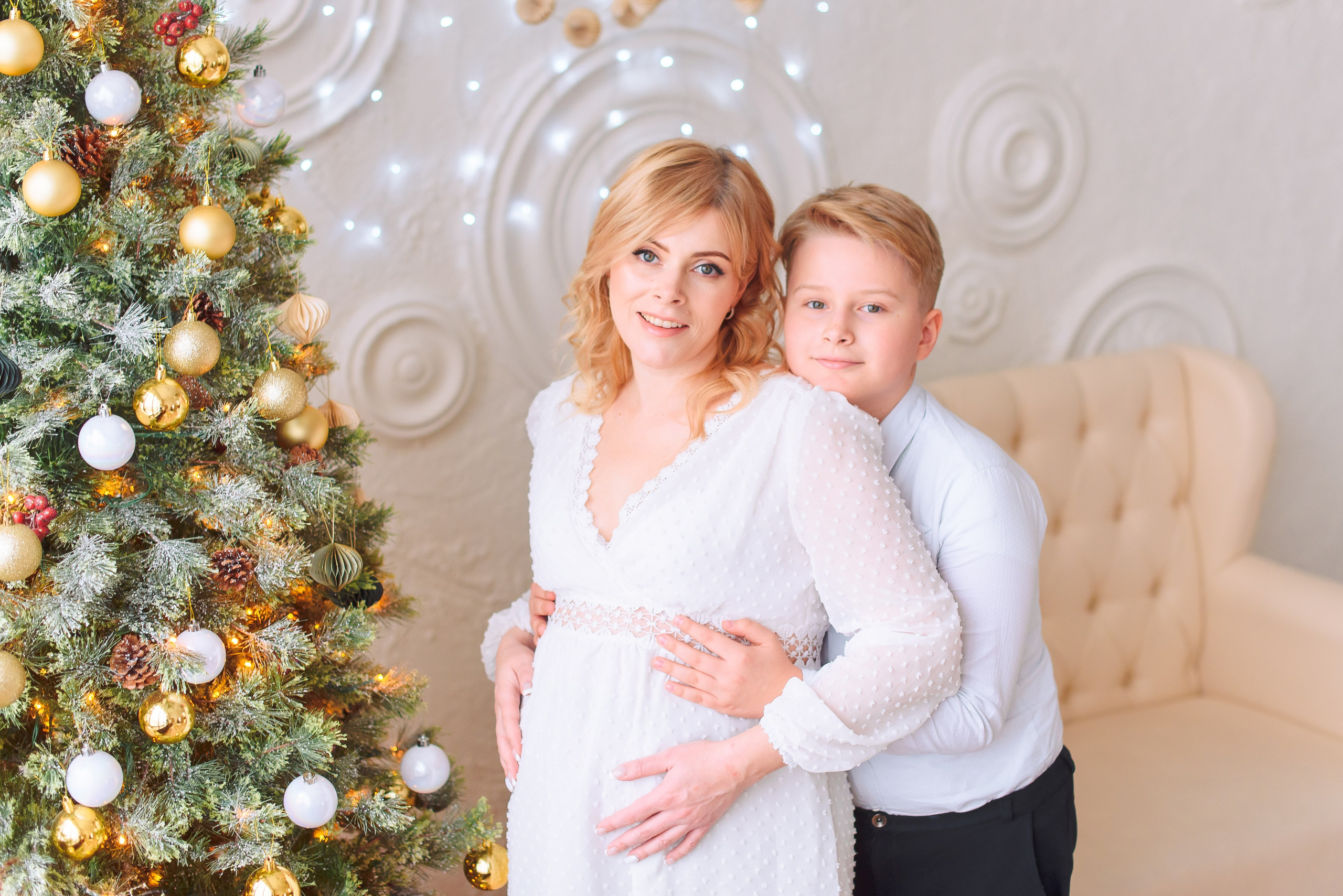 Семейная фотосессия ожидания малыша в DreamStudio. Свадебный и семейный фотограф в Москве Юлия Винник